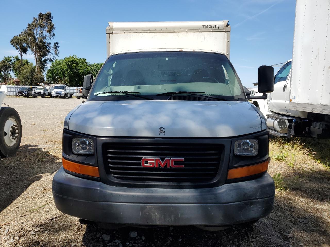 Photo 4 VIN: 1GDGG31C581914606 - GMC SAVANA 