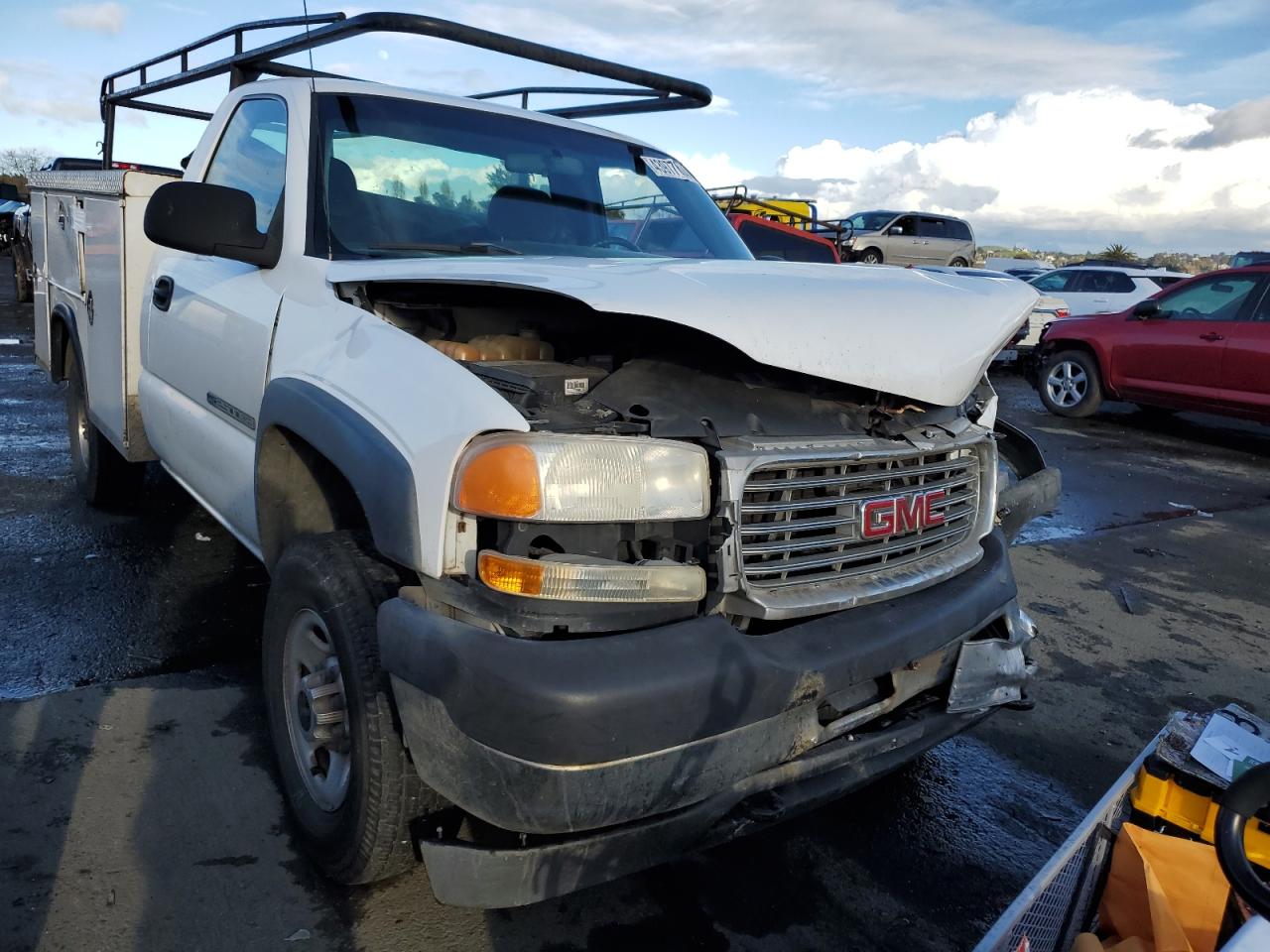 Photo 3 VIN: 1GDHC24U92Z132588 - GMC SIERRA 