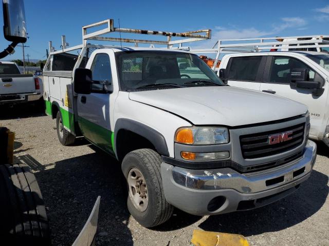 Photo 3 VIN: 1GDHC24U94E201435 - GMC SIERRA 