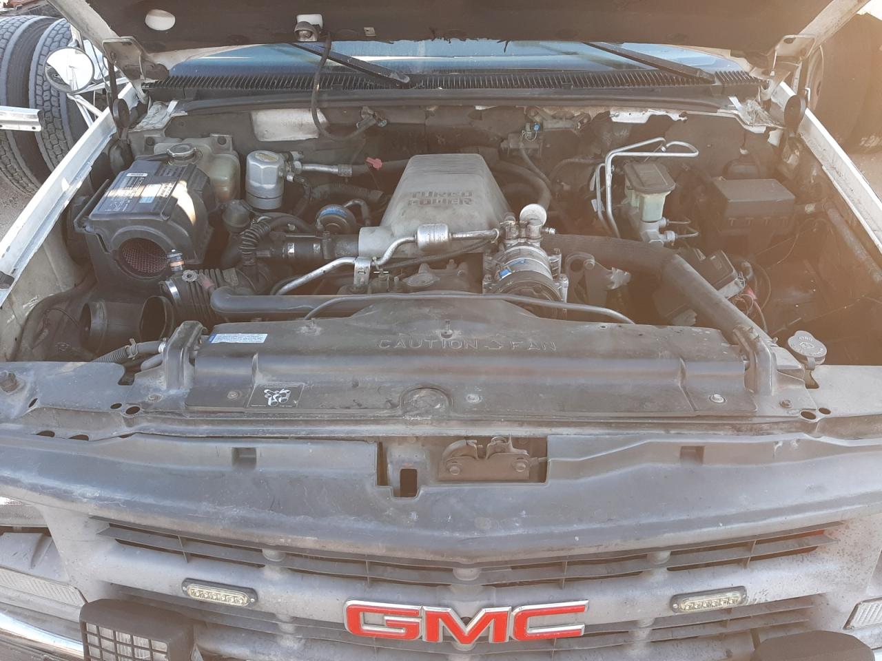 Photo 10 VIN: 1GDHC34F7VF012849 - GMC SIERRA 