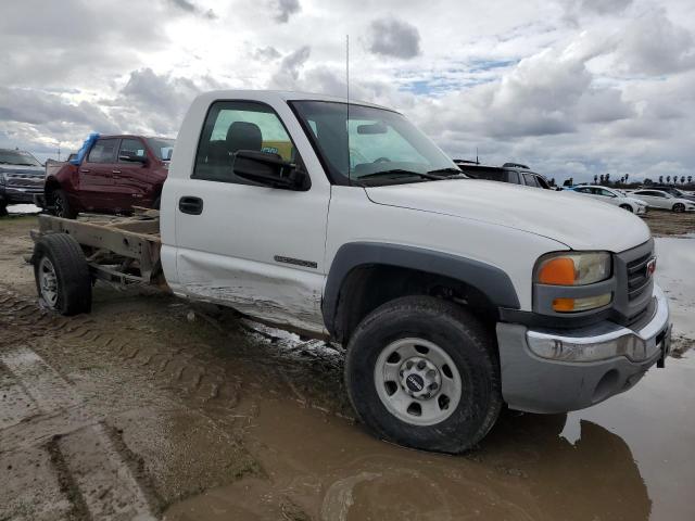 Photo 3 VIN: 1GDHK34U77E135318 - GMC SIERRA 