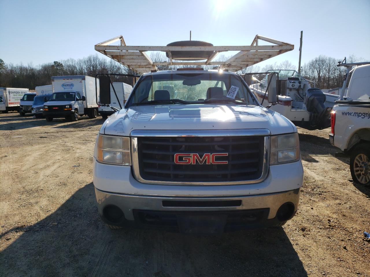 Photo 4 VIN: 1GDJC34KX7E582125 - GMC SIERRA 