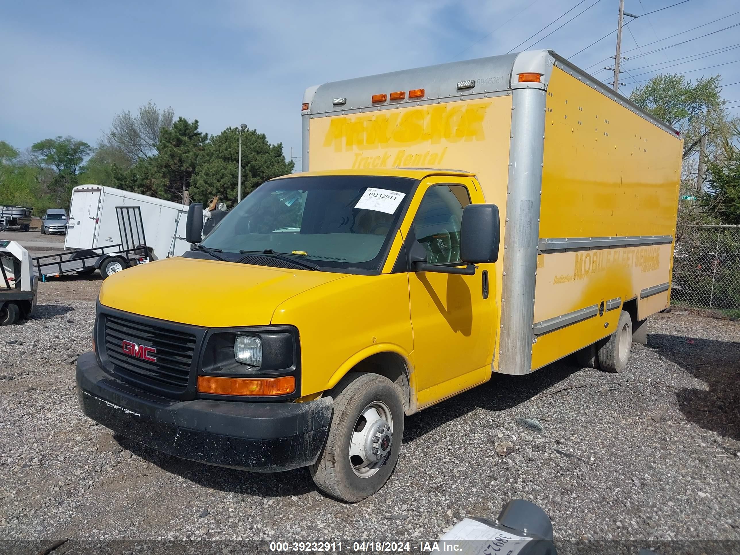 Photo 1 VIN: 1GDJG31K291902928 - GMC NULL 