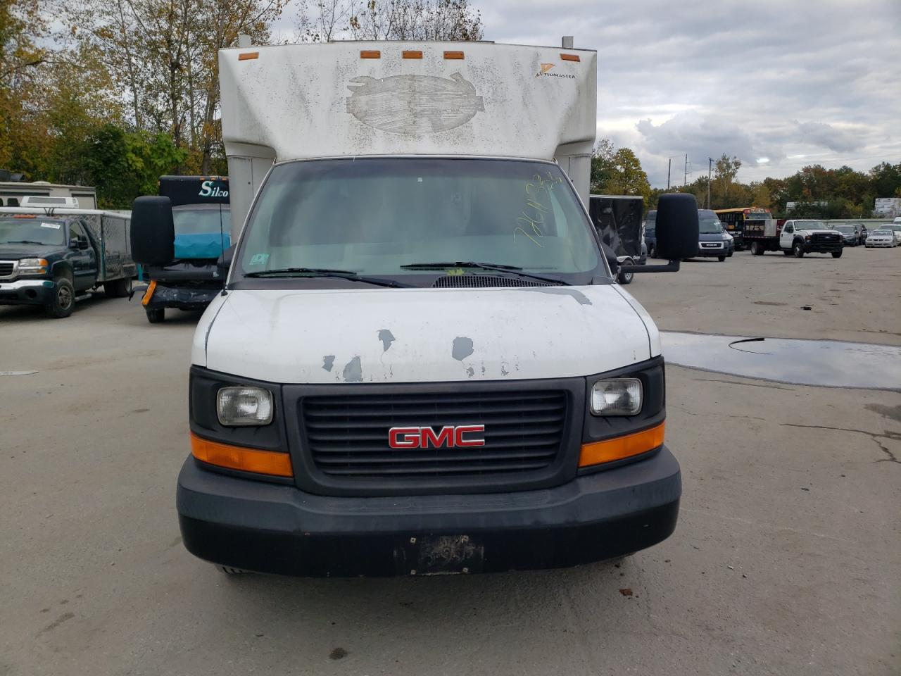 Photo 4 VIN: 1GDJG31UX31225765 - GMC SAVANA 