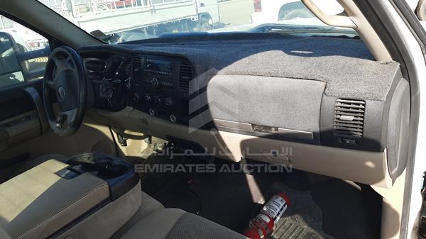 Photo 19 VIN: 1GDJK34K48E203754 - GMC 3500 