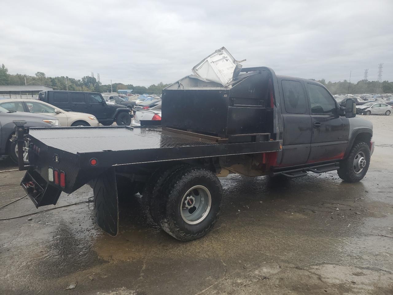 Photo 3 VIN: 1GDJK39D06E214340 - GMC SIERRA 