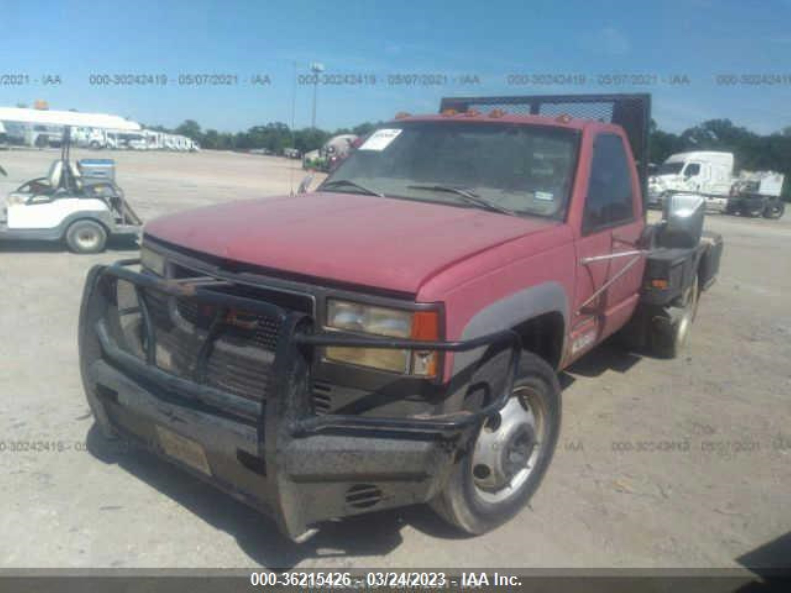 Photo 1 VIN: 1GDKC34J1WJ500252 - GMC SIERRA 