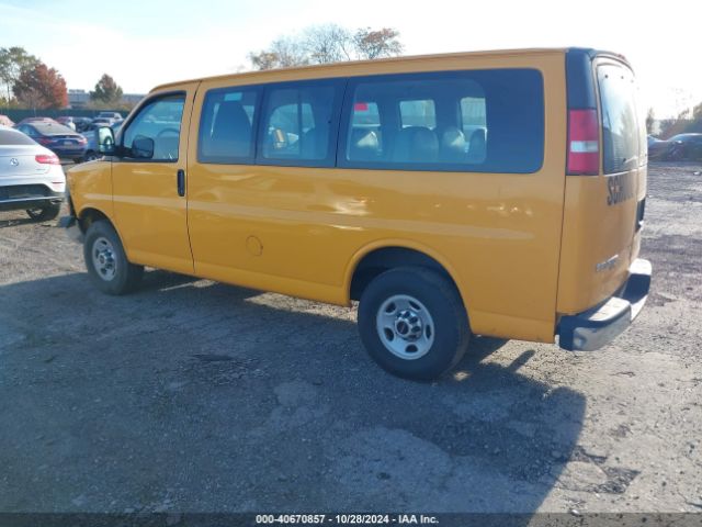 Photo 2 VIN: 1GDW7HBG7F1202508 - GMC SAVANA 