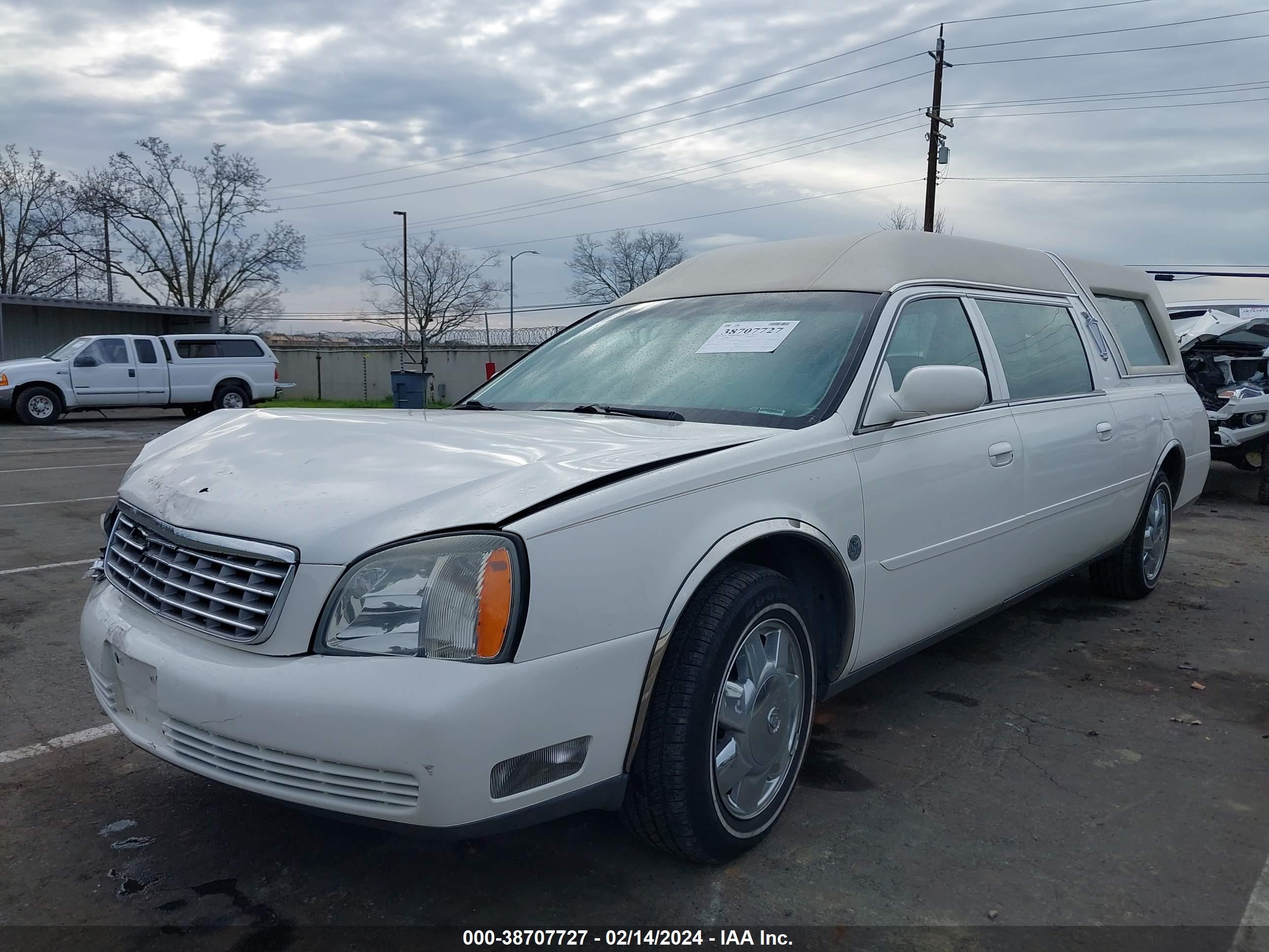 Photo 1 VIN: 1GEEH00Y34U500373 - CADILLAC DE VILLE 