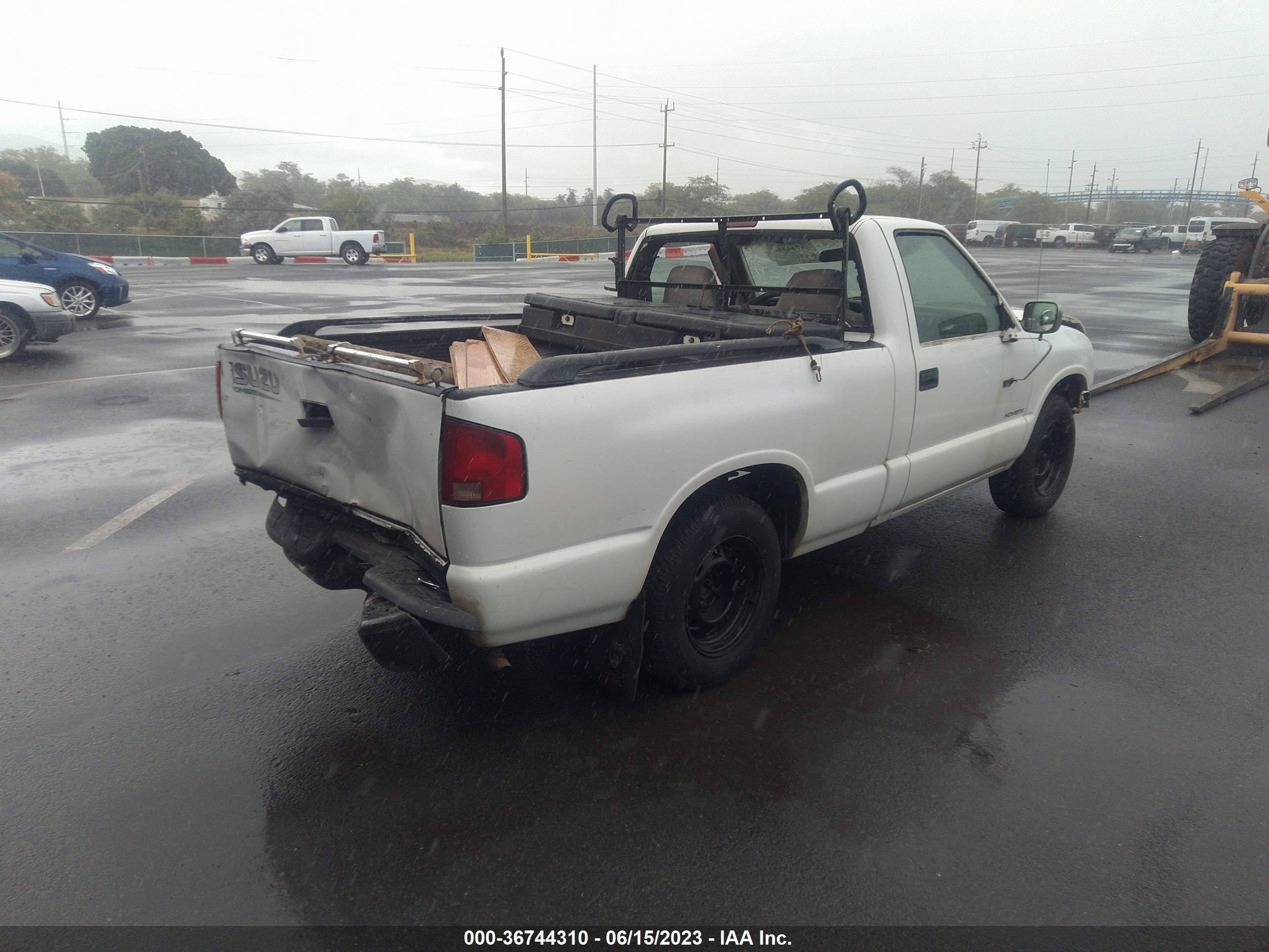 Photo 3 VIN: 1GGCS1442W8655876 - ISUZU HOMBRE 