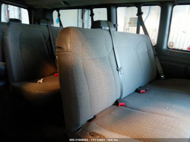 Photo 7 VIN: 1GJZ71FA6C1128016 - GMC SAVANA PASSENGER 