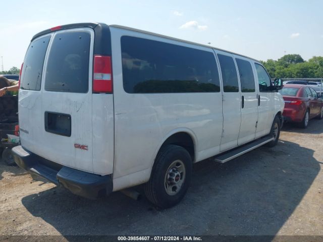 Photo 3 VIN: 1GJZ7NFF0H1110556 - GMC SAVANA 