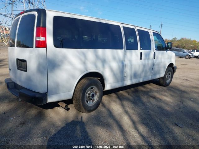 Photo 3 VIN: 1GJZ7NFG5J1339863 - GMC SAVANA 3500 