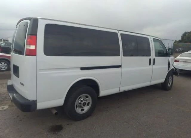 Photo 3 VIN: 1GJZ7ZFG2D1182286 - GMC SAVANA PASSENGER 