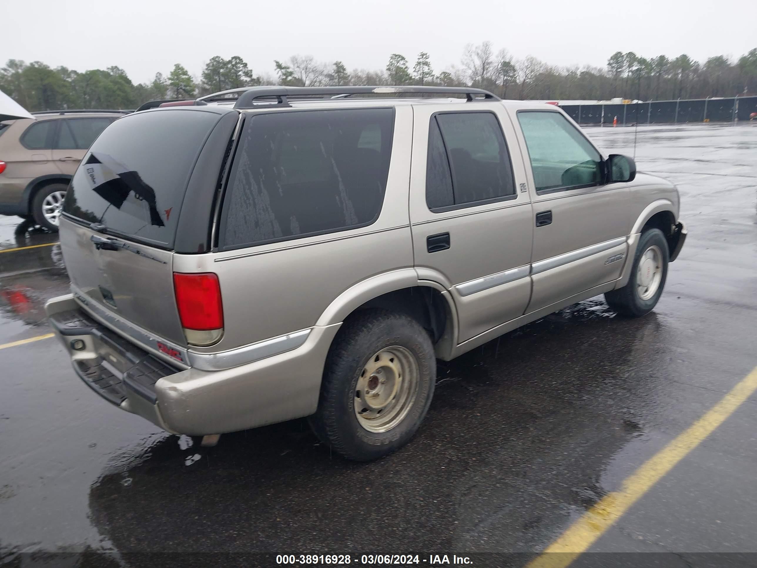 Photo 3 VIN: 1GKCS13W612180902 - GMC JIMMY 