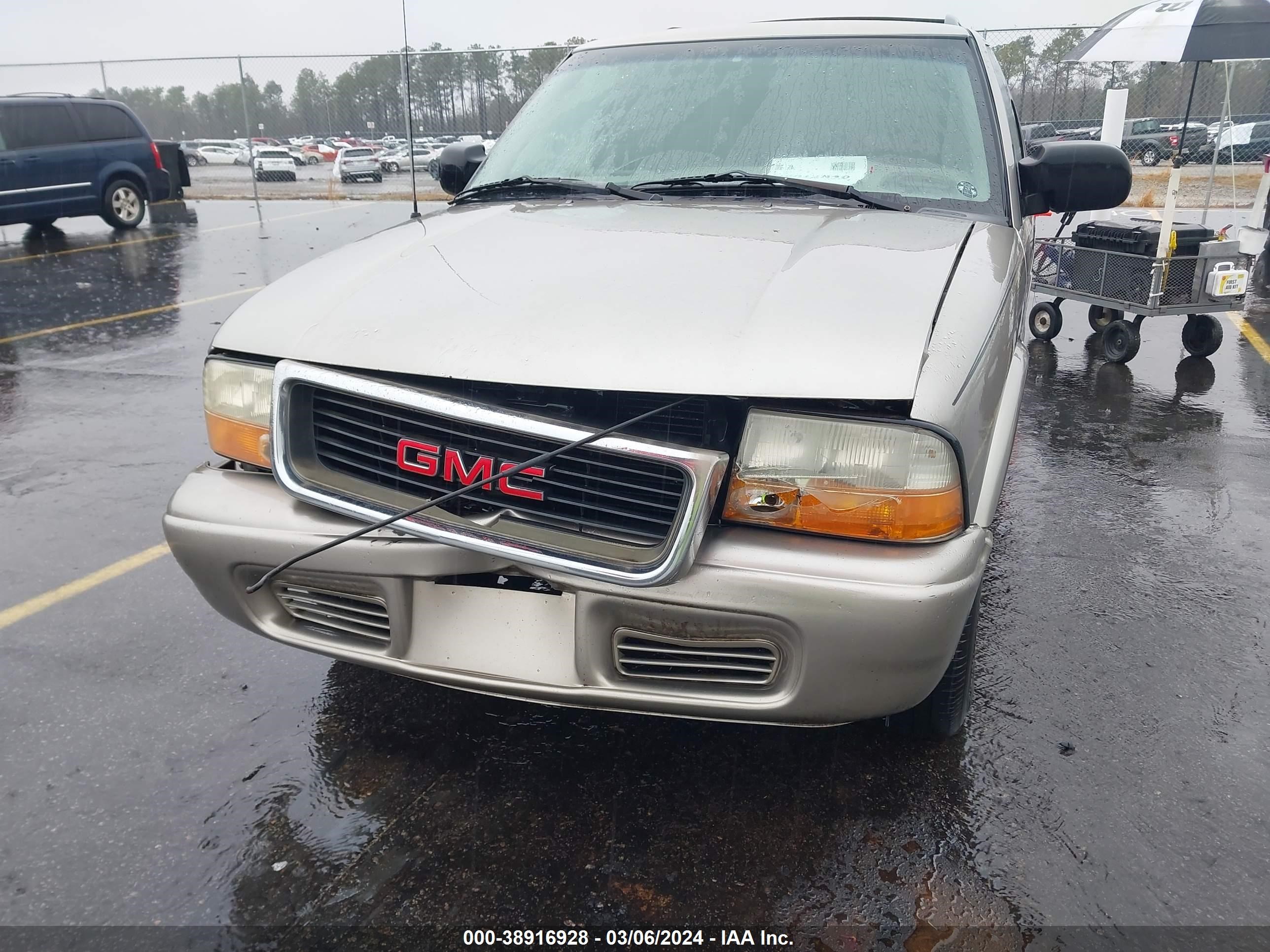 Photo 5 VIN: 1GKCS13W612180902 - GMC JIMMY 