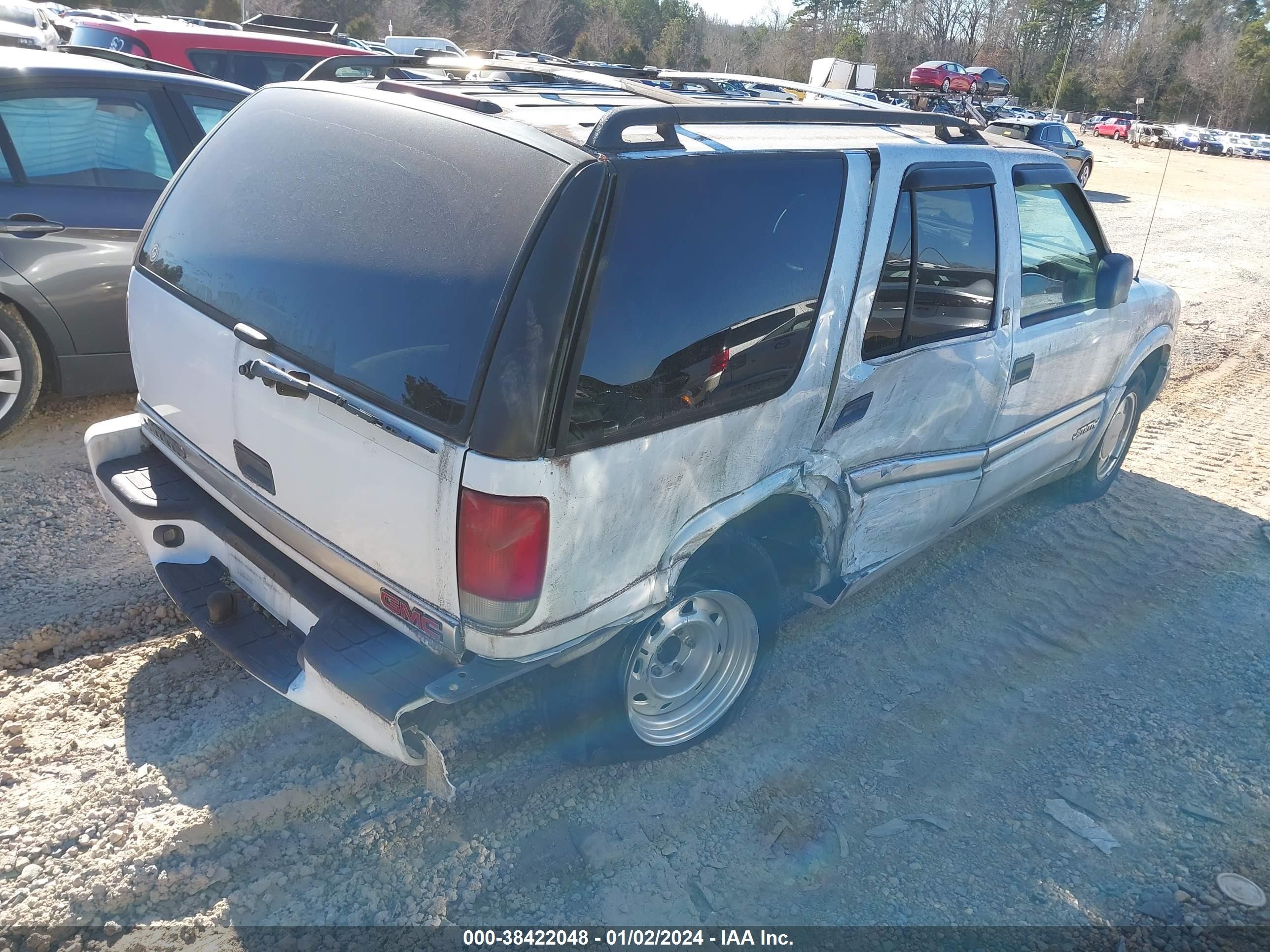 Photo 3 VIN: 1GKCS13W6Y2361590 - GMC JIMMY 