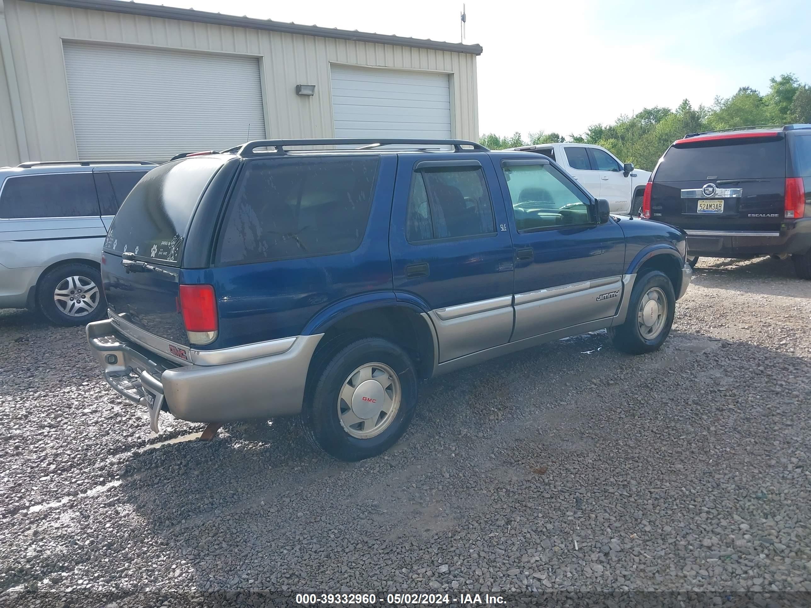 Photo 3 VIN: 1GKCS13W7X2532605 - GMC JIMMY 