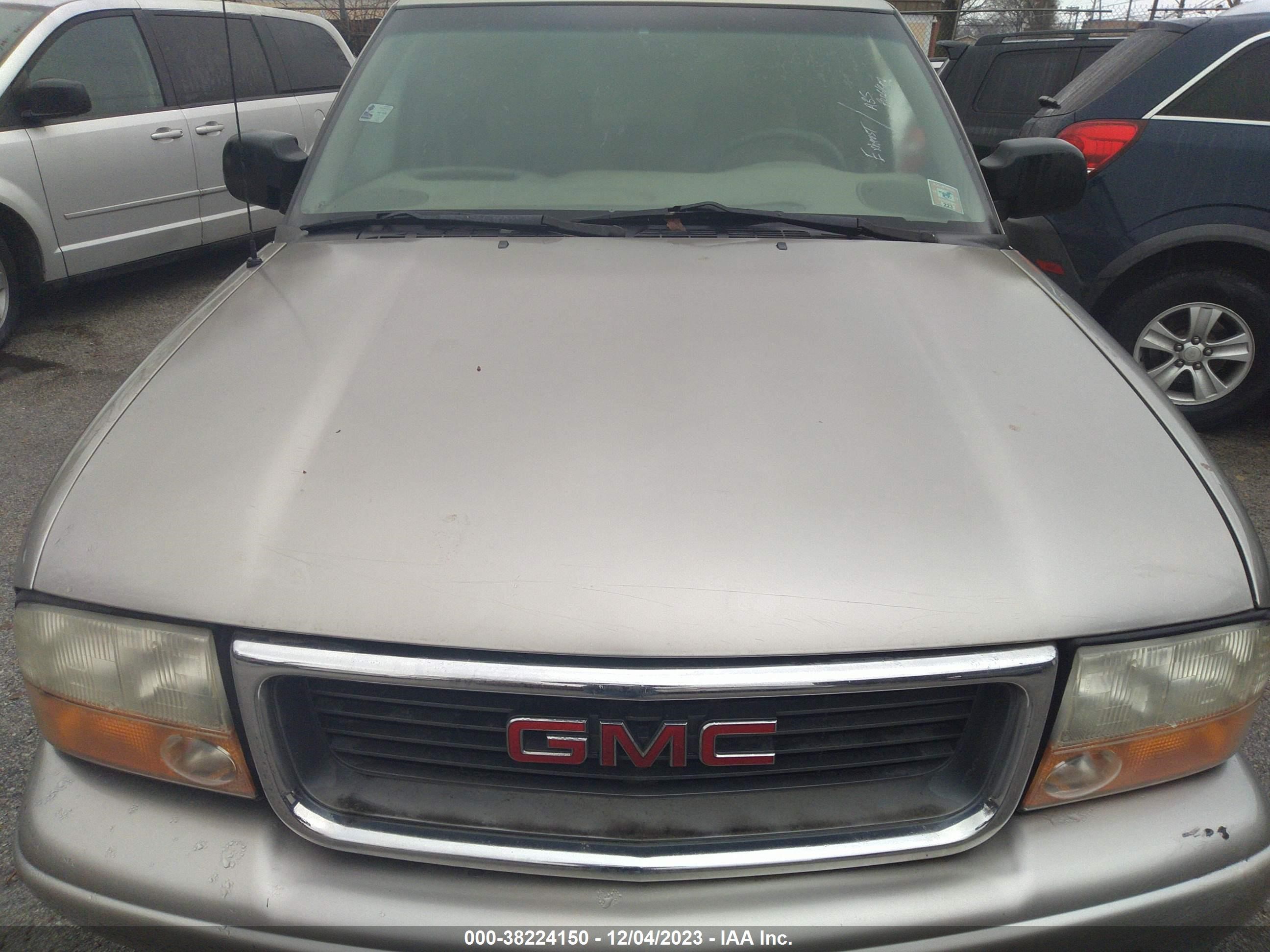 Photo 11 VIN: 1GKCS13WXY2387898 - GMC JIMMY 