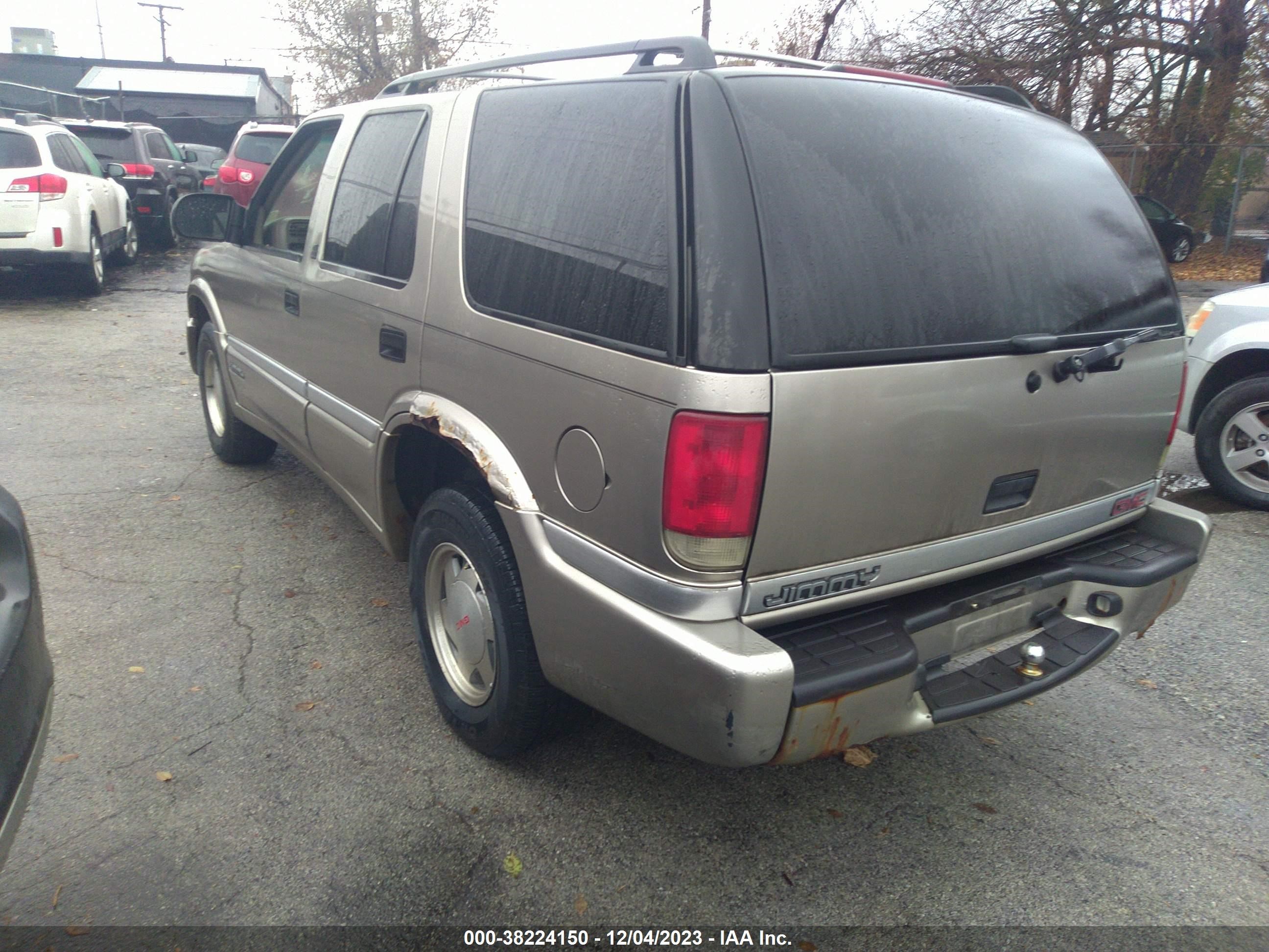 Photo 2 VIN: 1GKCS13WXY2387898 - GMC JIMMY 