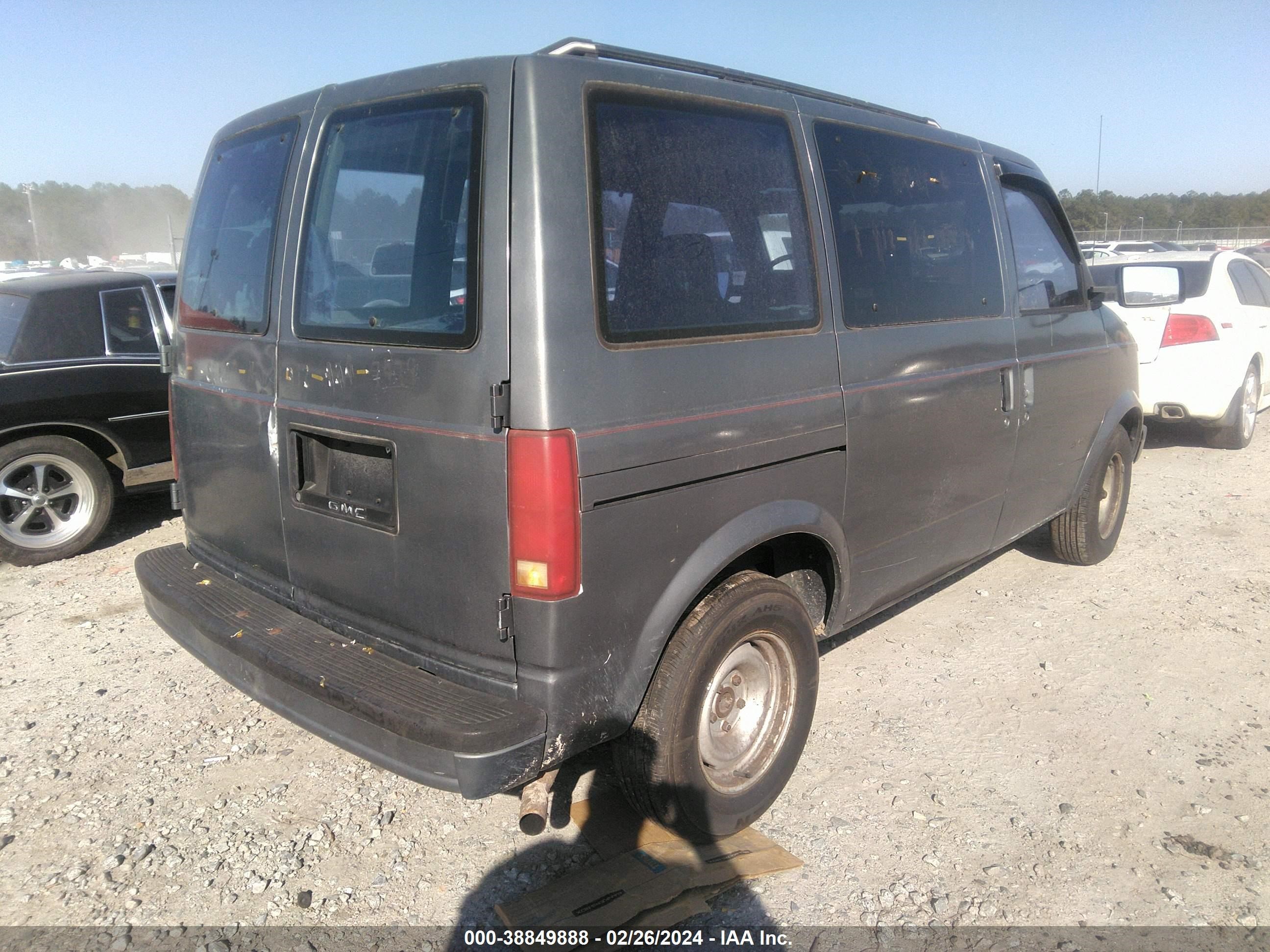 Photo 3 VIN: 1GKDM15Z9HB511391 - GMC SAFARI 