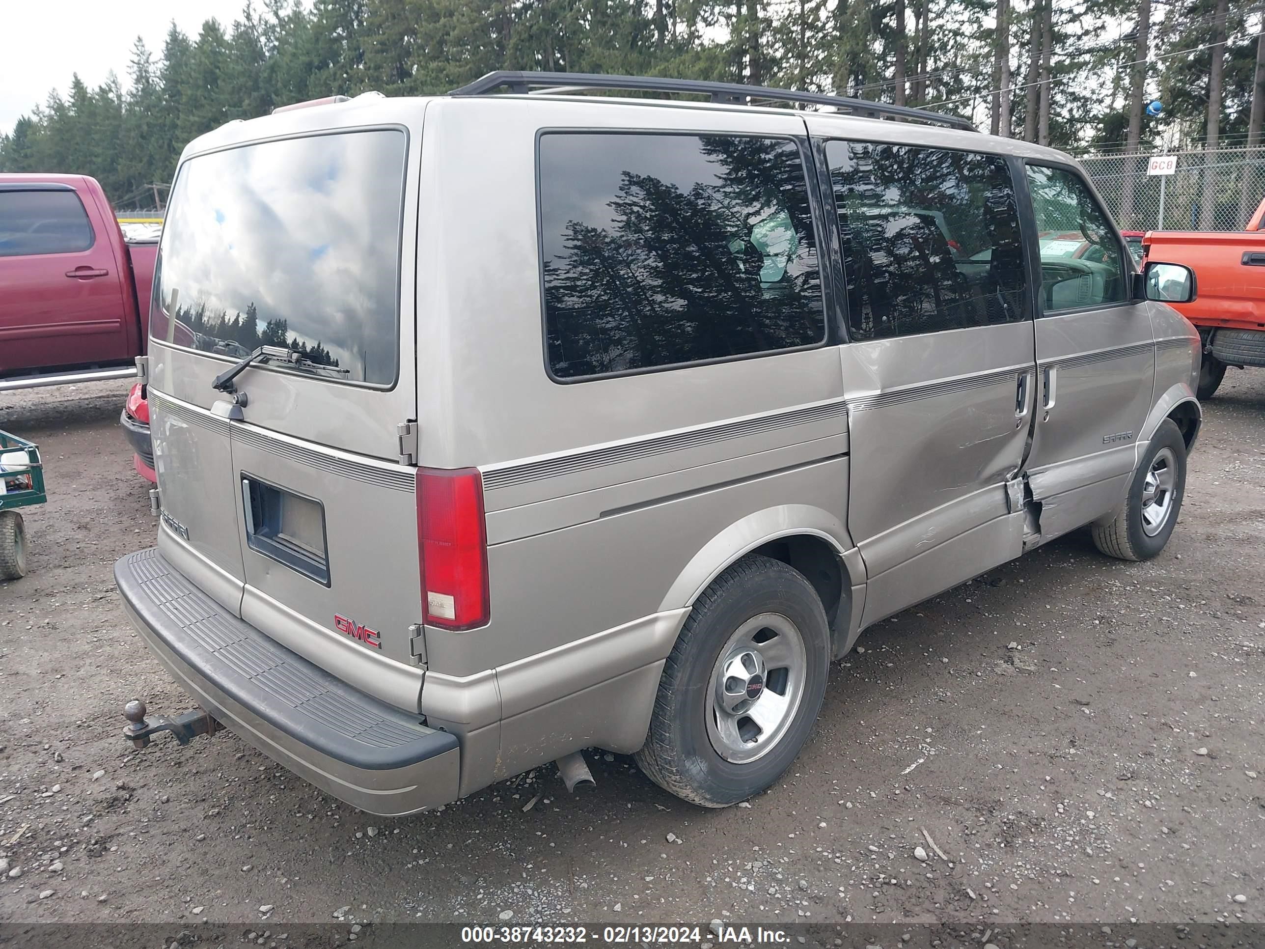 Photo 3 VIN: 1GKDM19W11B509222 - GMC SAFARI 