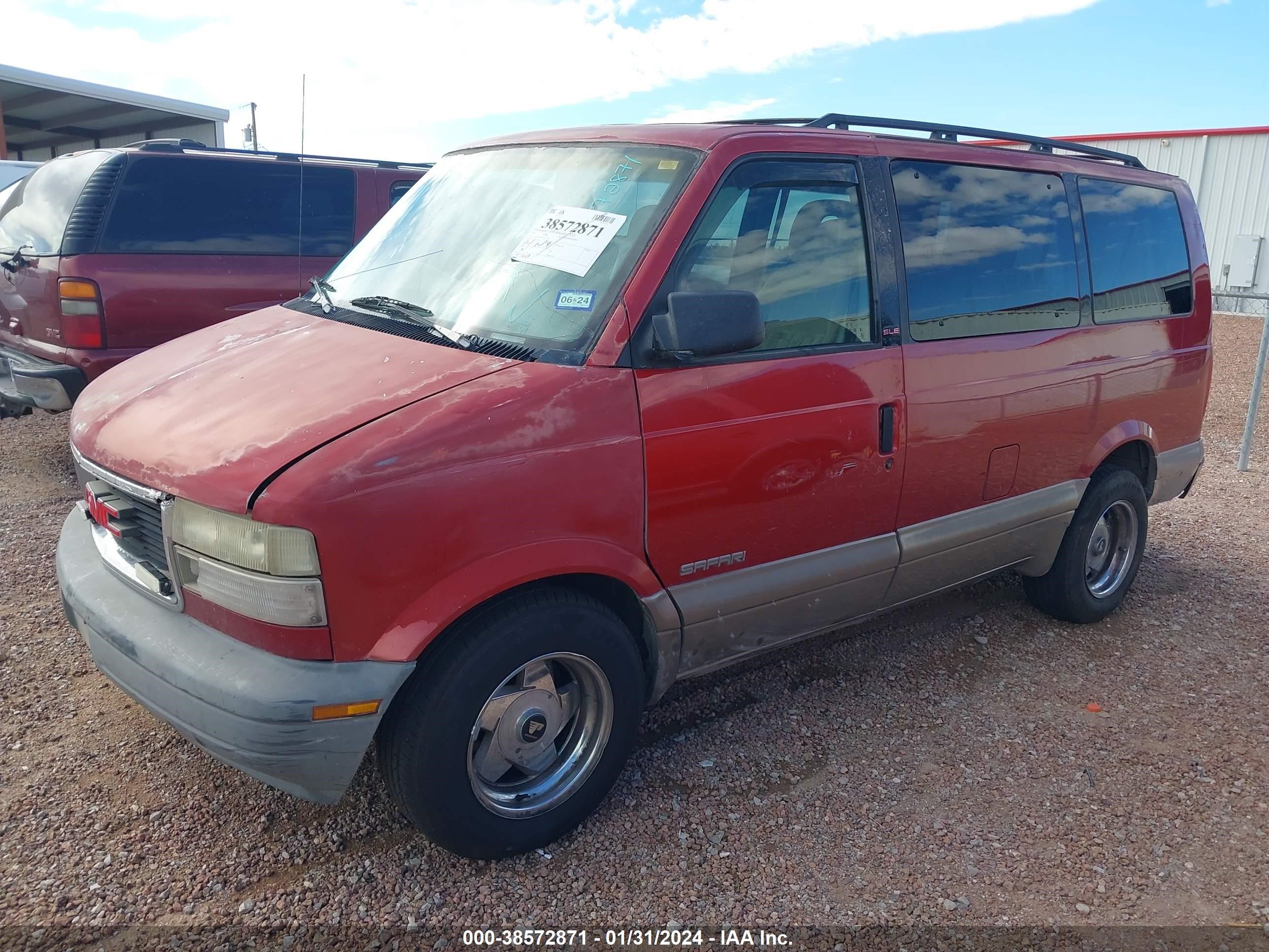 Photo 1 VIN: 1GKDM19W61B511158 - GMC SAFARI 