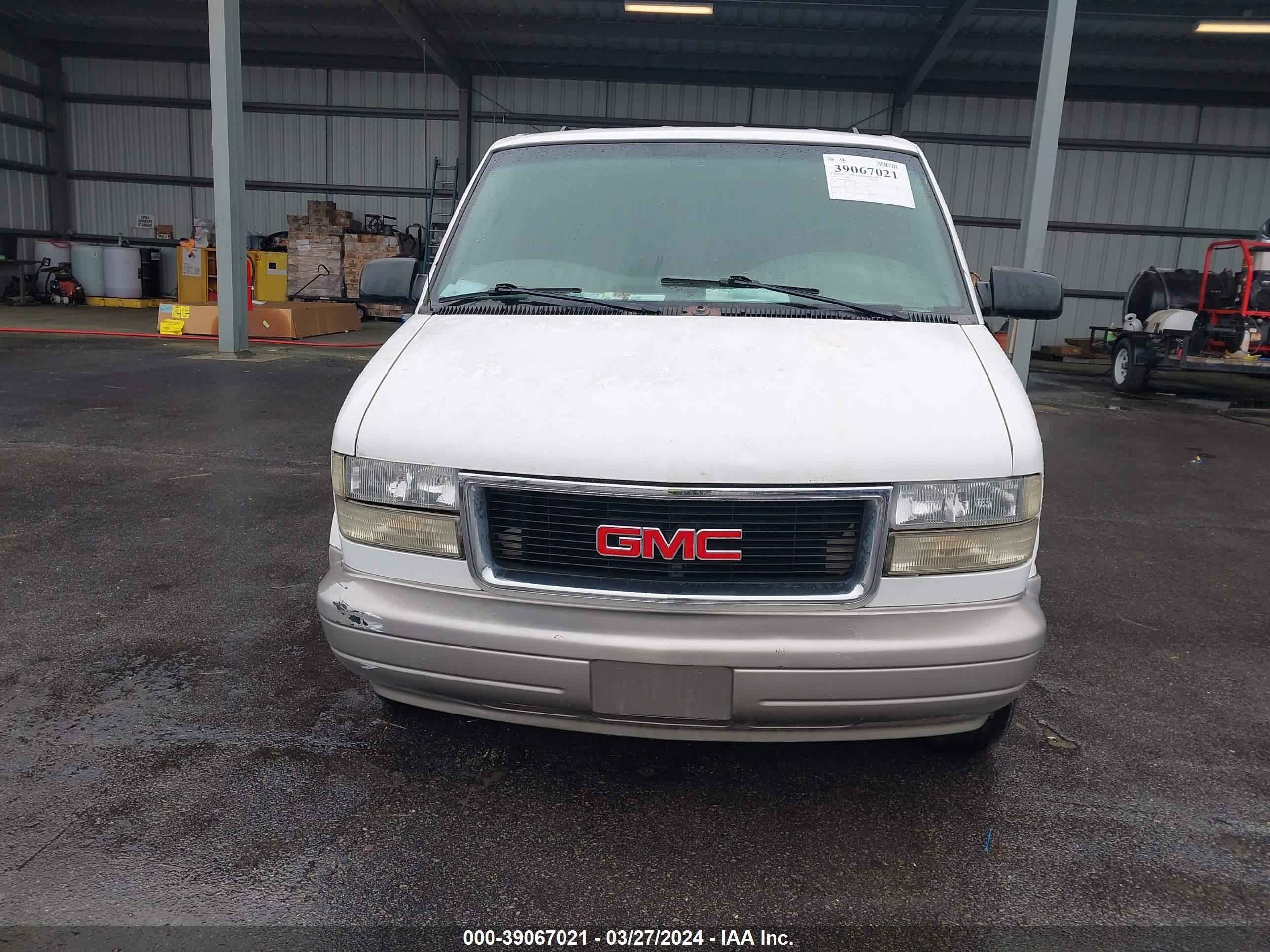 Photo 5 VIN: 1GKDM19X83B507205 - GMC SAFARI 