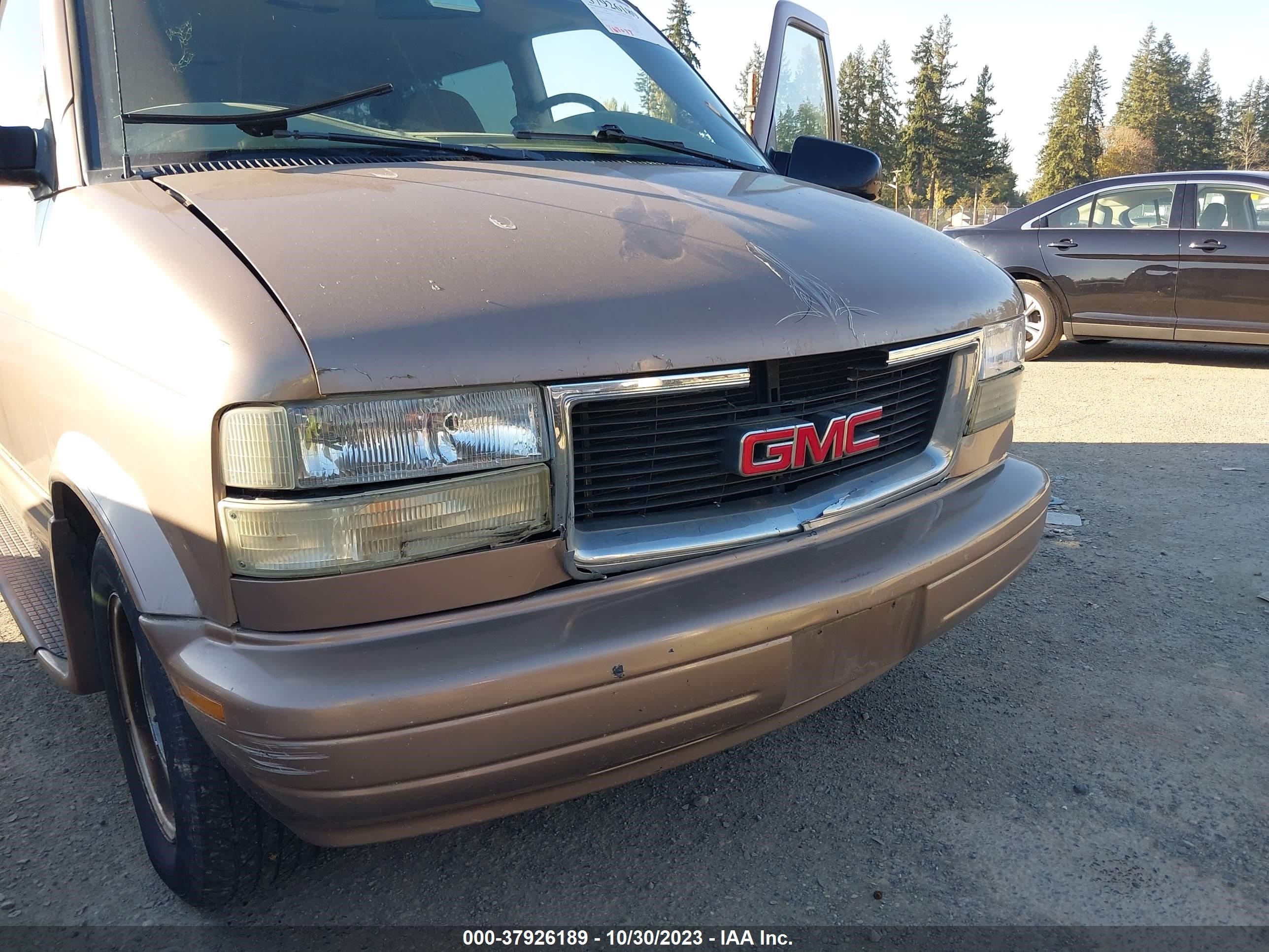 Photo 5 VIN: 1GKDM19X94B500765 - GMC ALL 