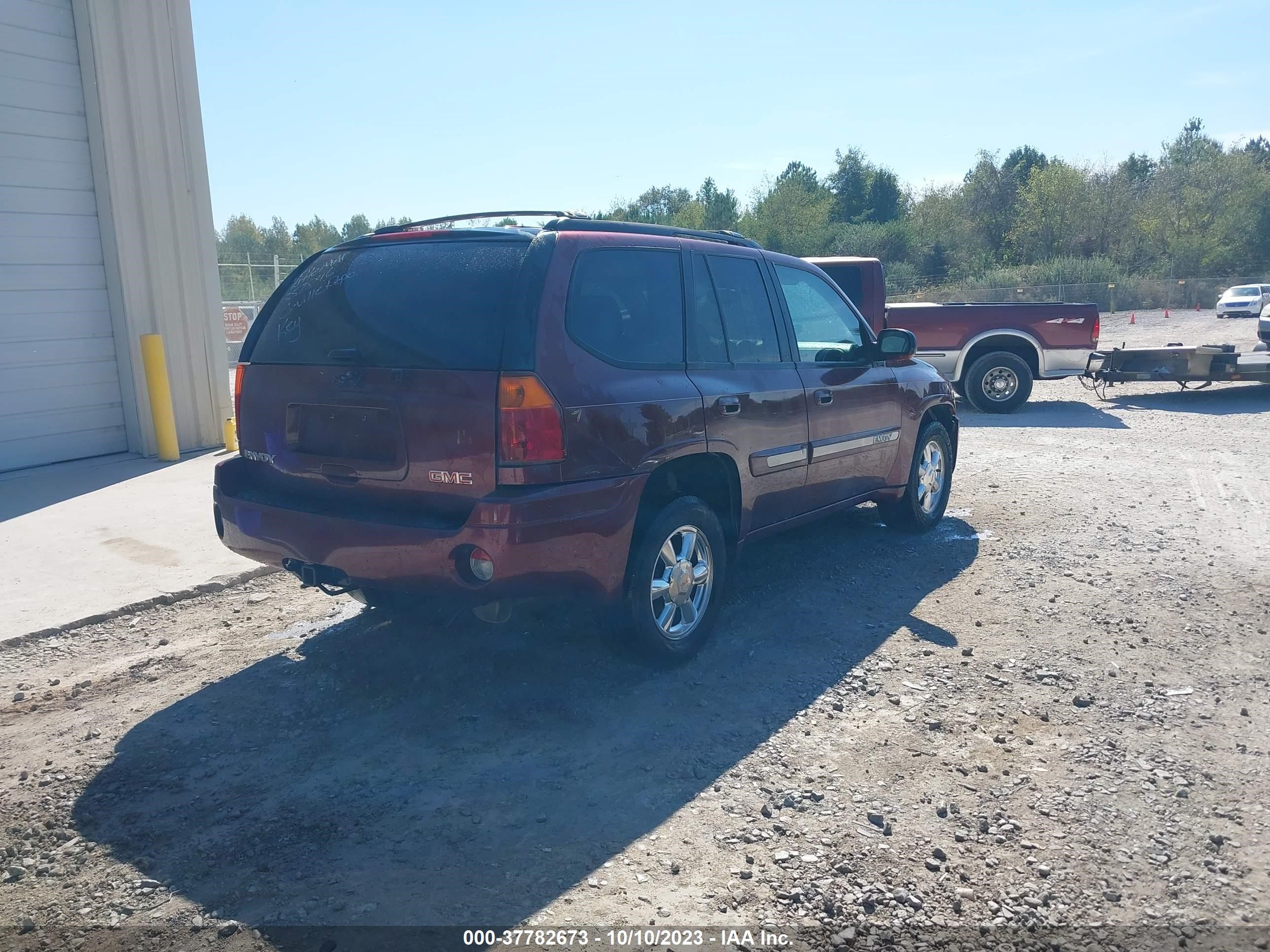 Photo 3 VIN: 1GKDS13S142357846 - GMC ENVOY 