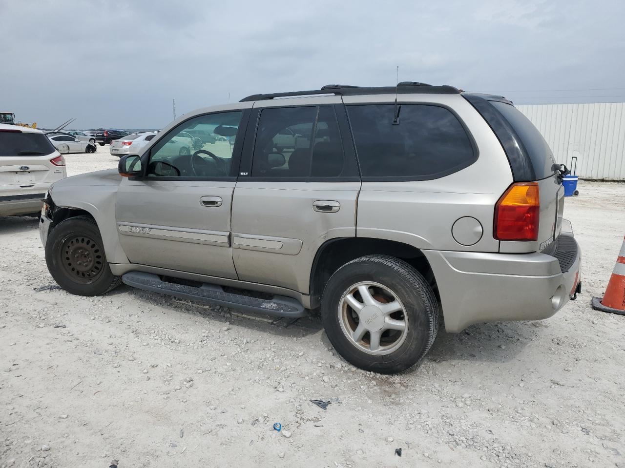 Photo 1 VIN: 1GKDS13S332309926 - GMC ENVOY 