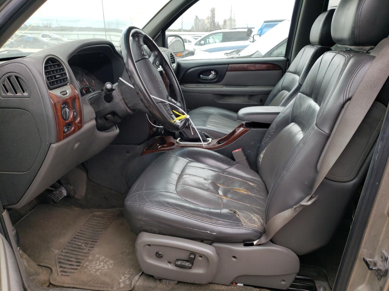 Photo 6 VIN: 1GKDS13S332309926 - GMC ENVOY 