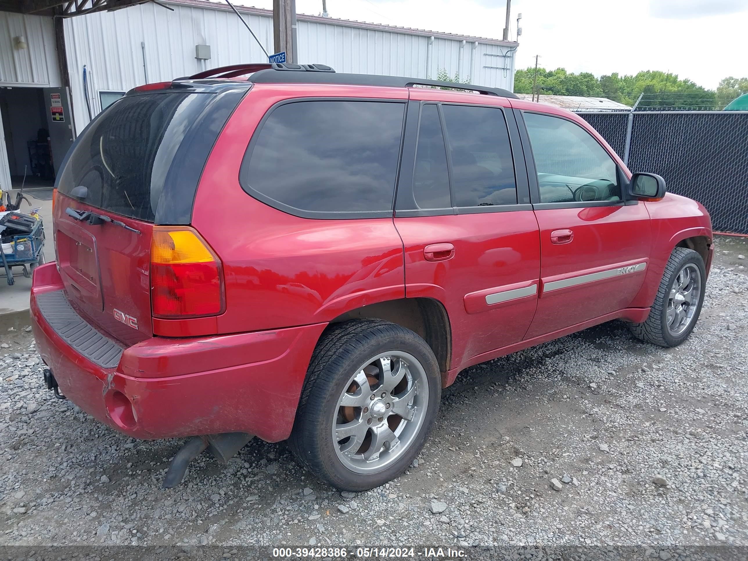 Photo 3 VIN: 1GKDS13S442312691 - GMC ENVOY 