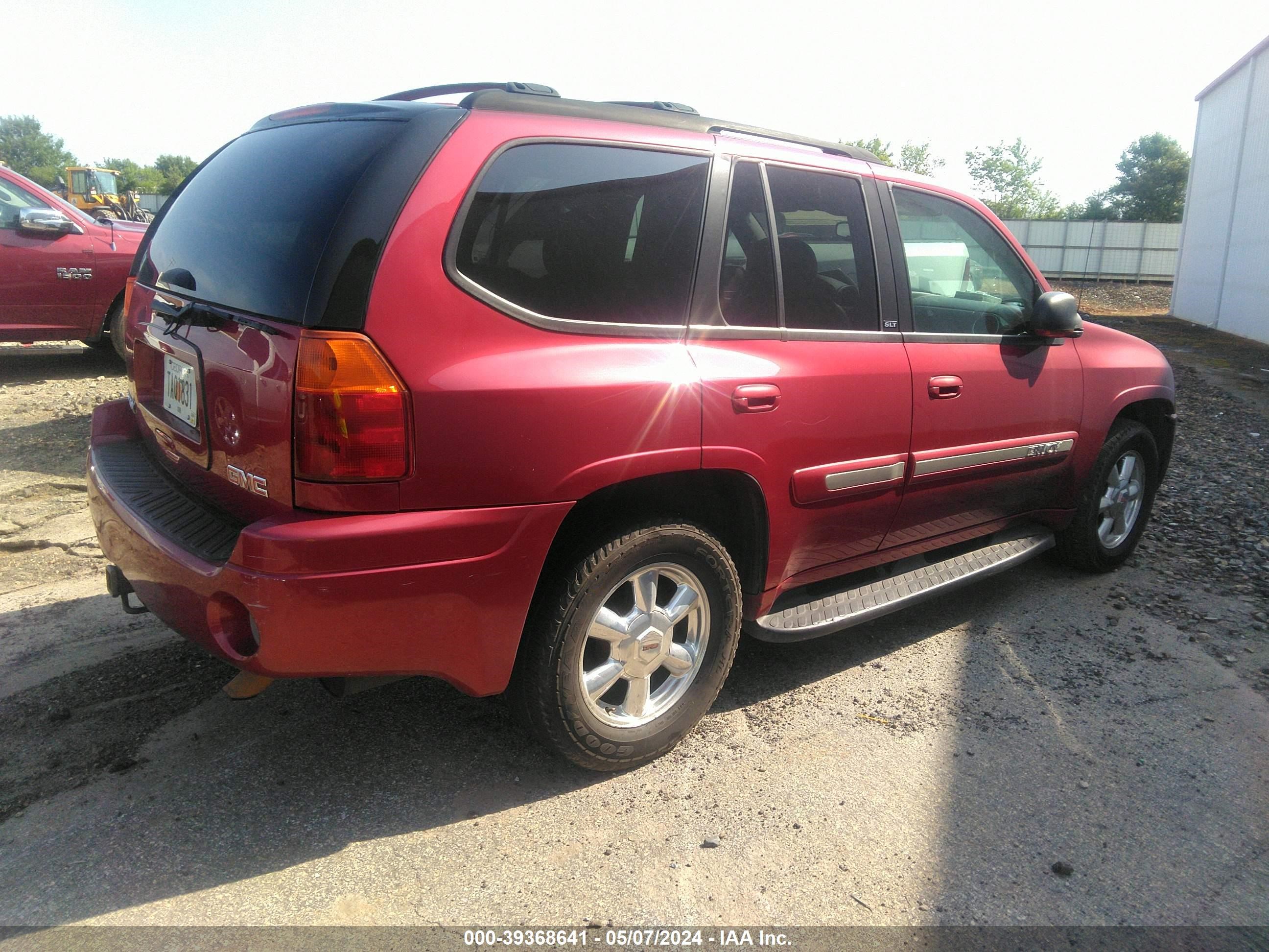 Photo 3 VIN: 1GKDS13S452304690 - GMC ENVOY 