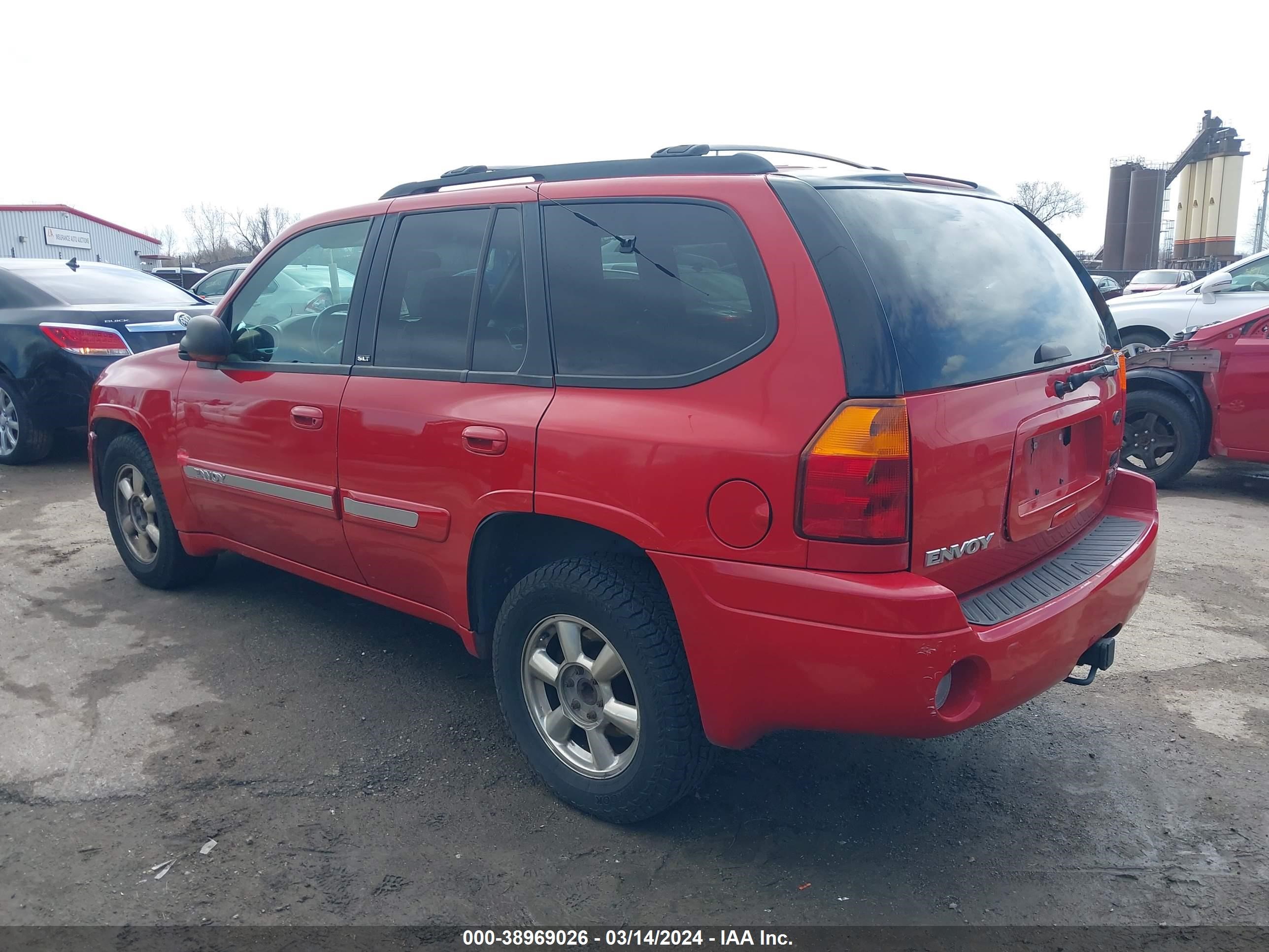 Photo 2 VIN: 1GKDS13S522138871 - GMC ENVOY 