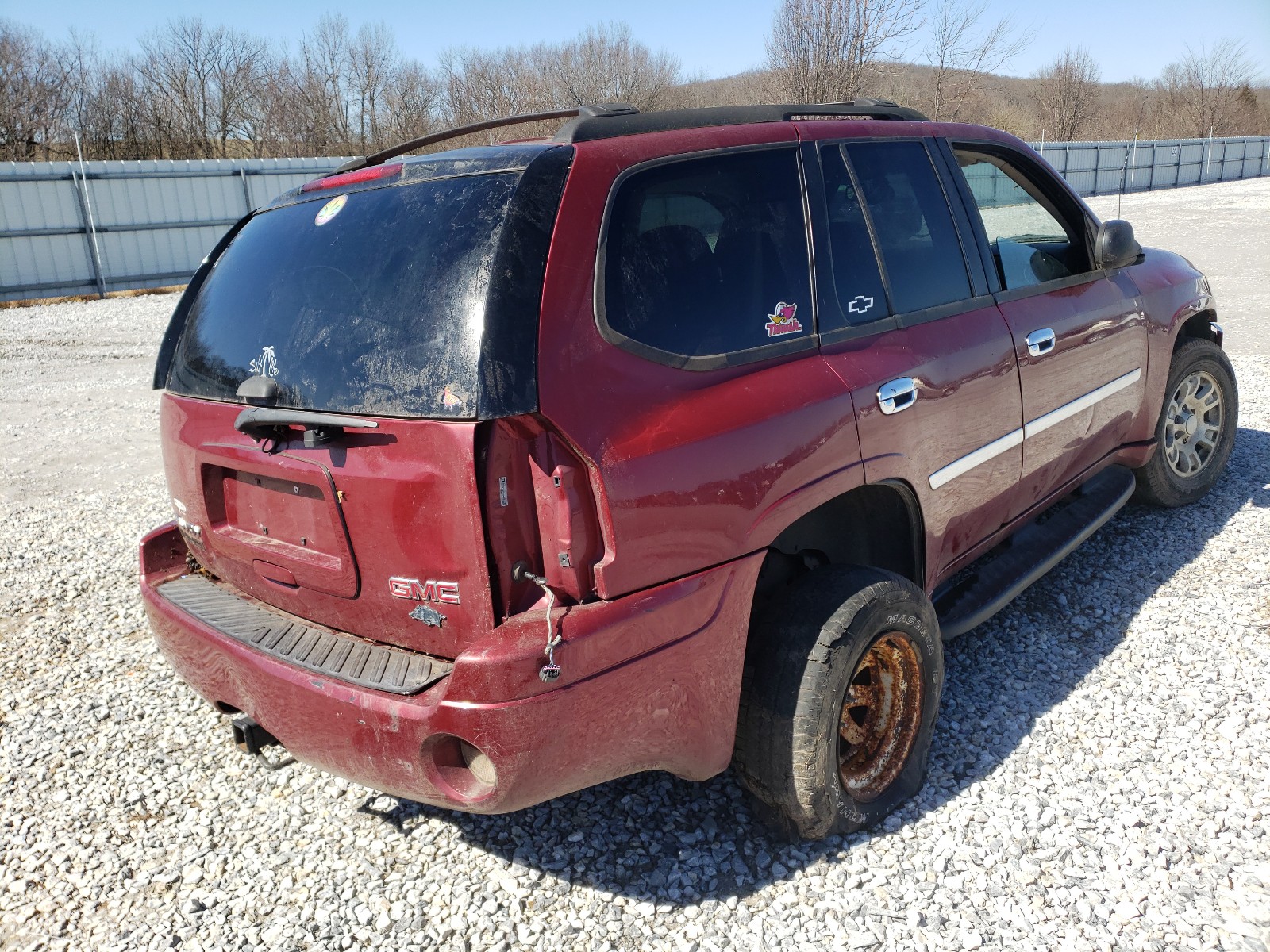 Photo 3 VIN: 1GKDS13S572136948 - GMC ENVOY 