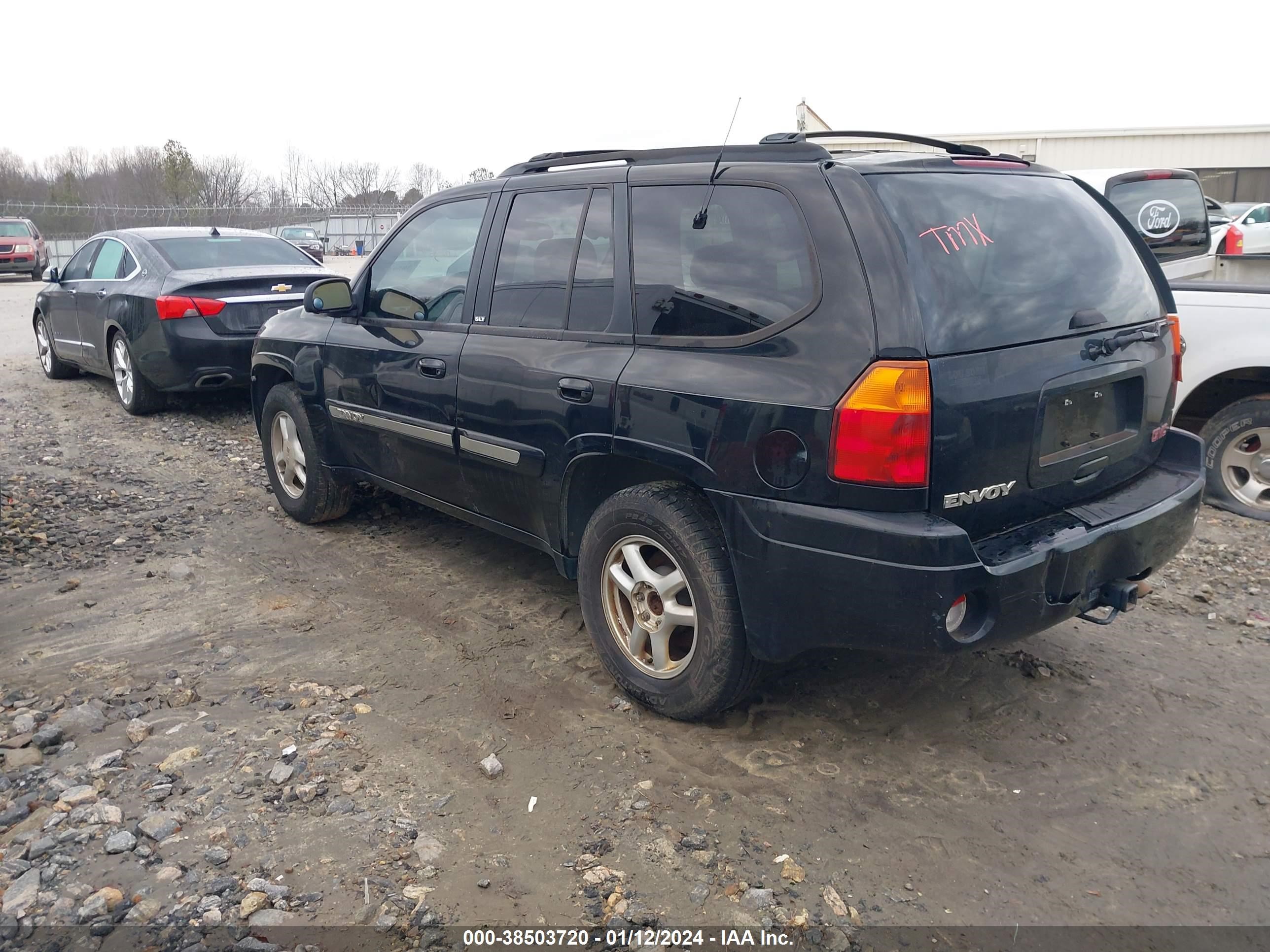 Photo 2 VIN: 1GKDS13S622308333 - GMC ENVOY 