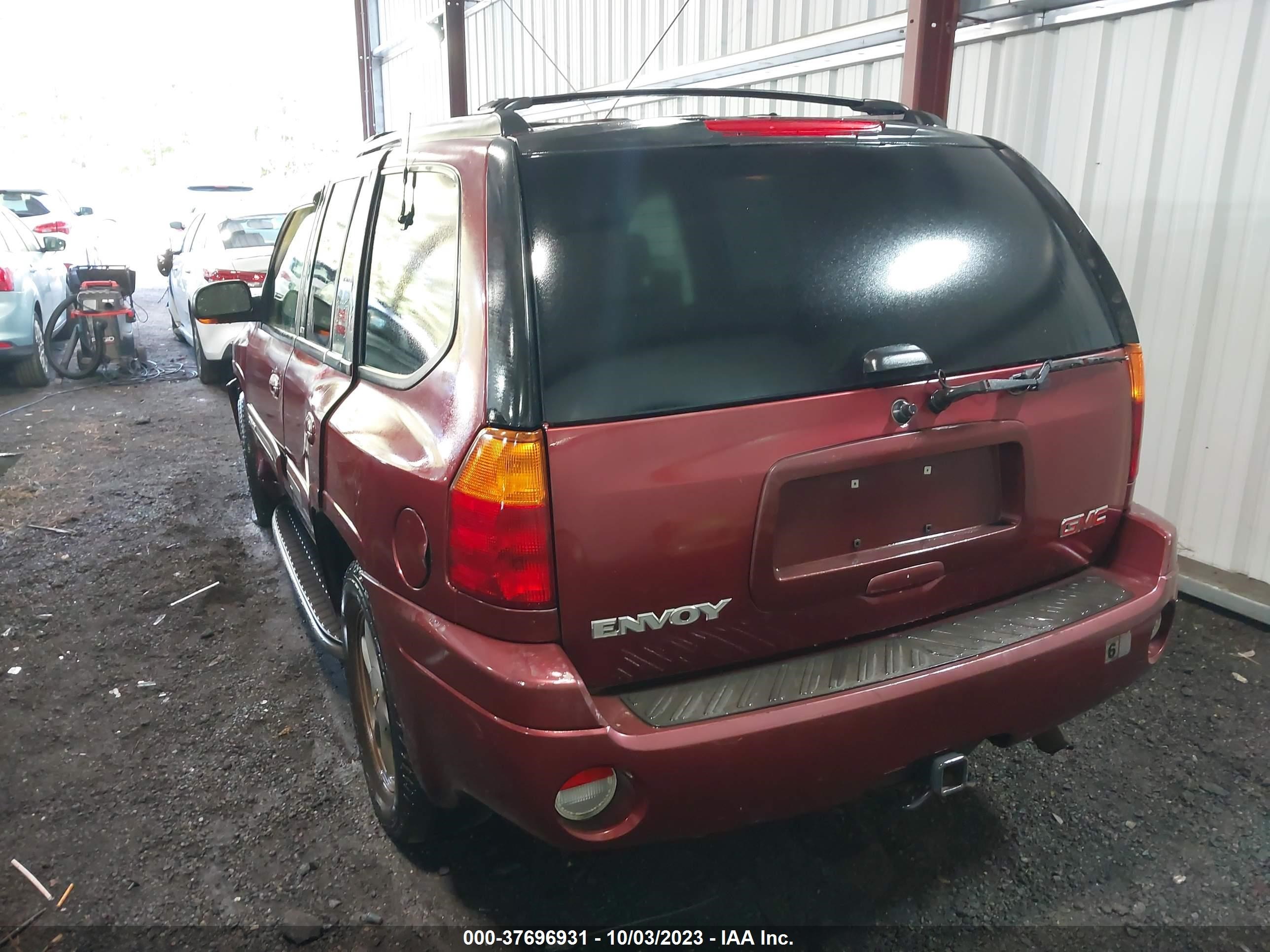 Photo 2 VIN: 1GKDS13S632235255 - GMC ENVOY 