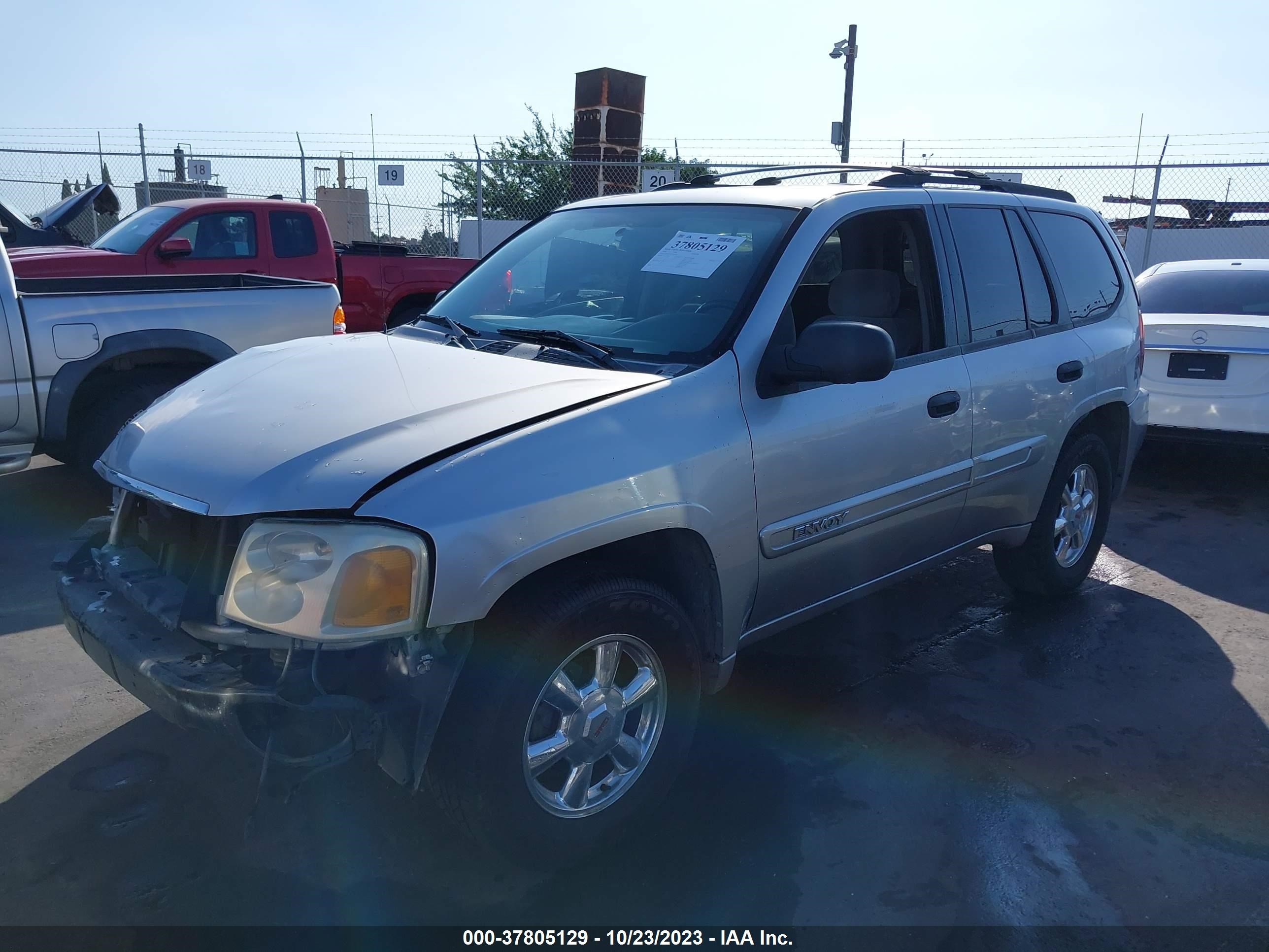 Photo 1 VIN: 1GKDS13S742360203 - GMC ENVOY 