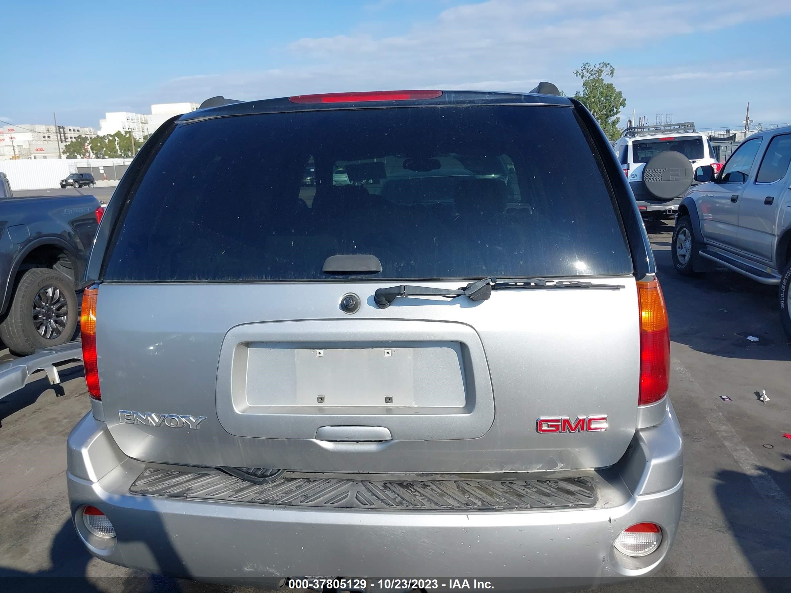 Photo 16 VIN: 1GKDS13S742360203 - GMC ENVOY 