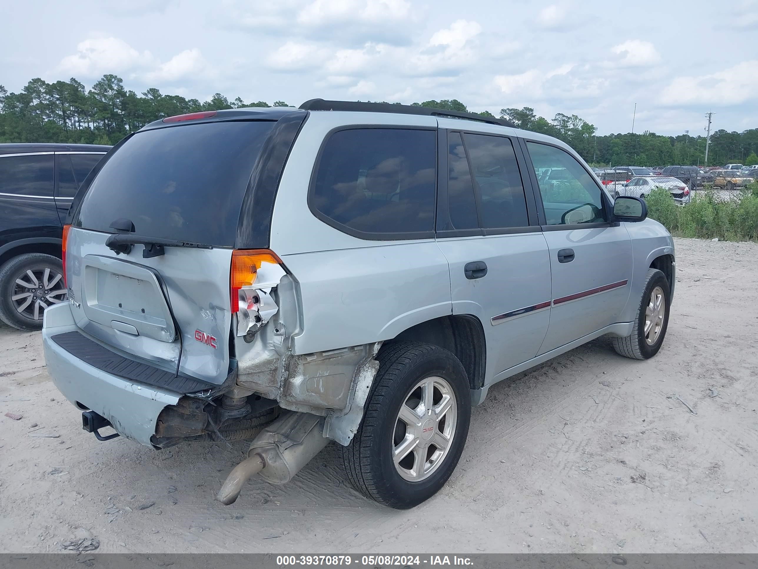 Photo 3 VIN: 1GKDS13S782186283 - GMC ENVOY 