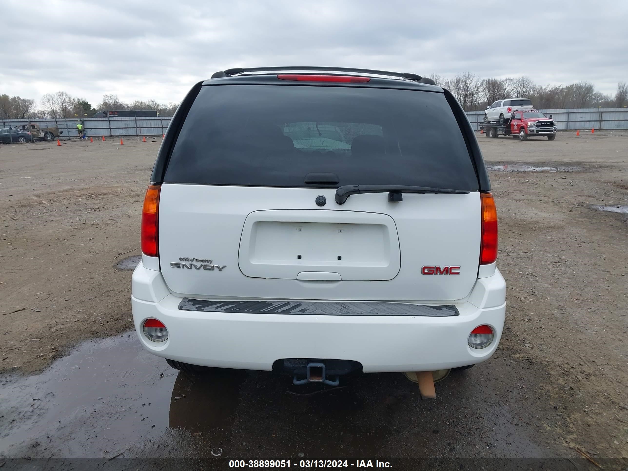 Photo 15 VIN: 1GKDS13S782246529 - GMC ENVOY 