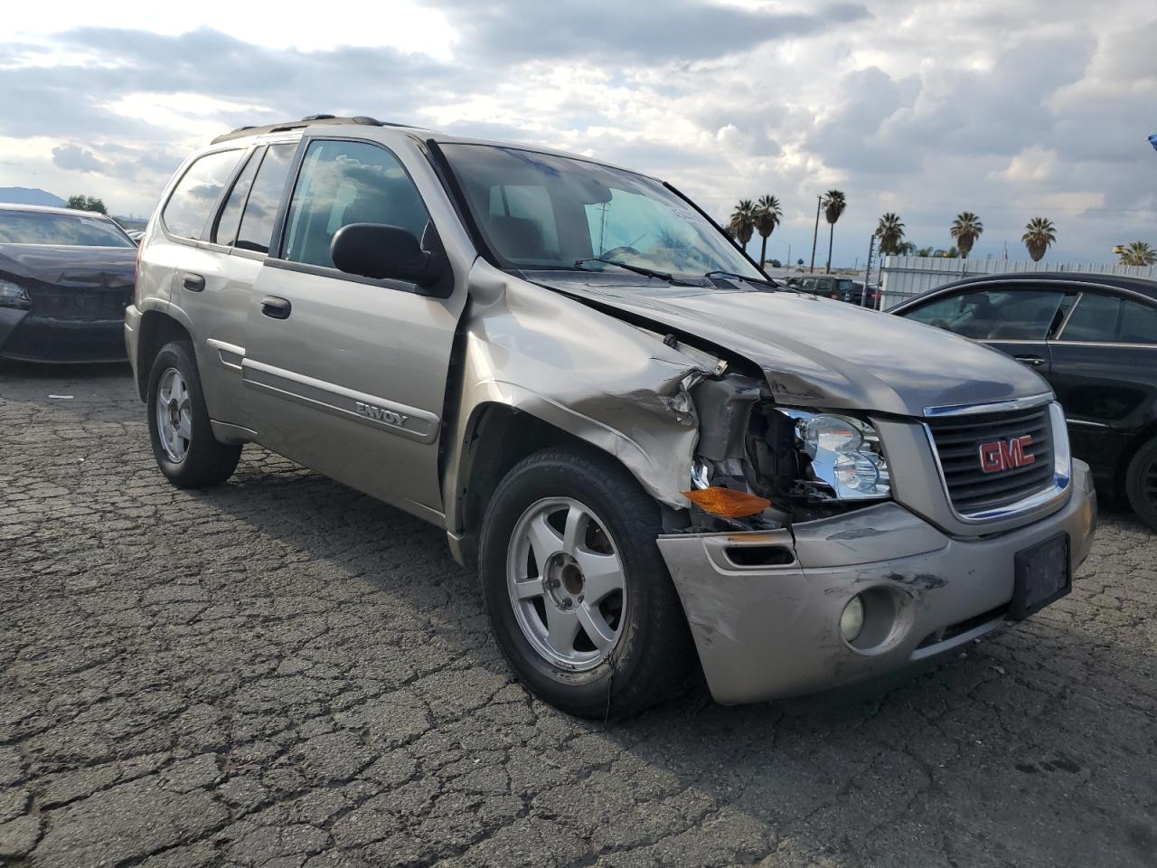 Photo 3 VIN: 1GKDS13S822530078 - GMC ENVOY 