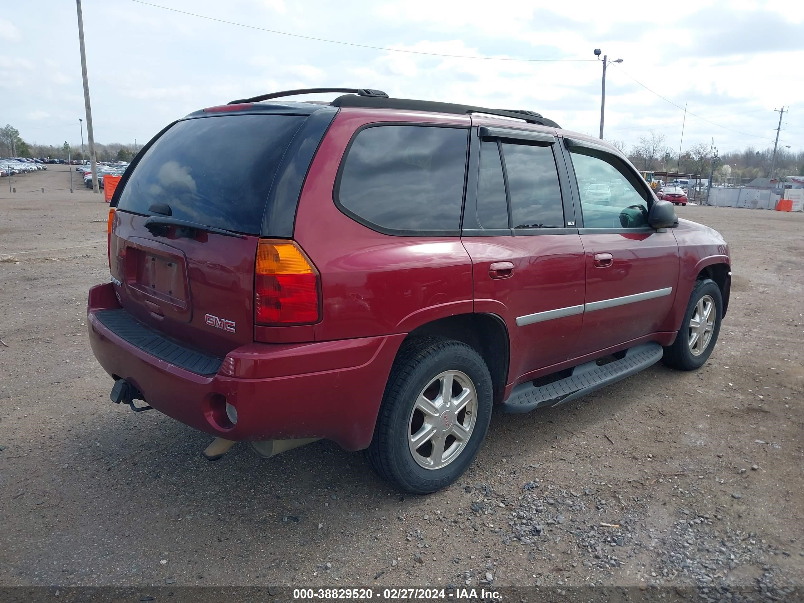 Photo 3 VIN: 1GKDS13S872138564 - GMC ENVOY 