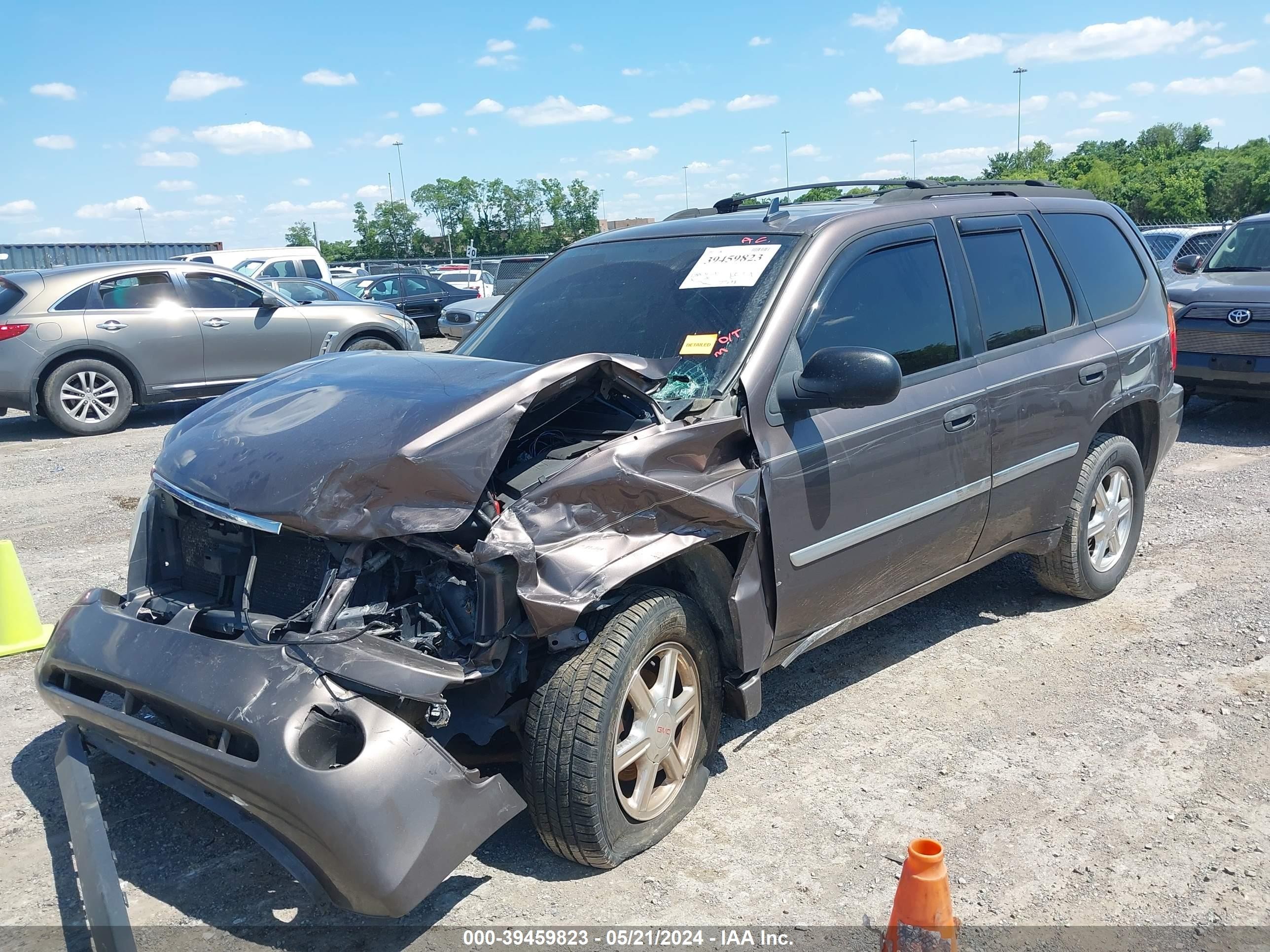 Photo 11 VIN: 1GKDS13S882183120 - GMC ENVOY 