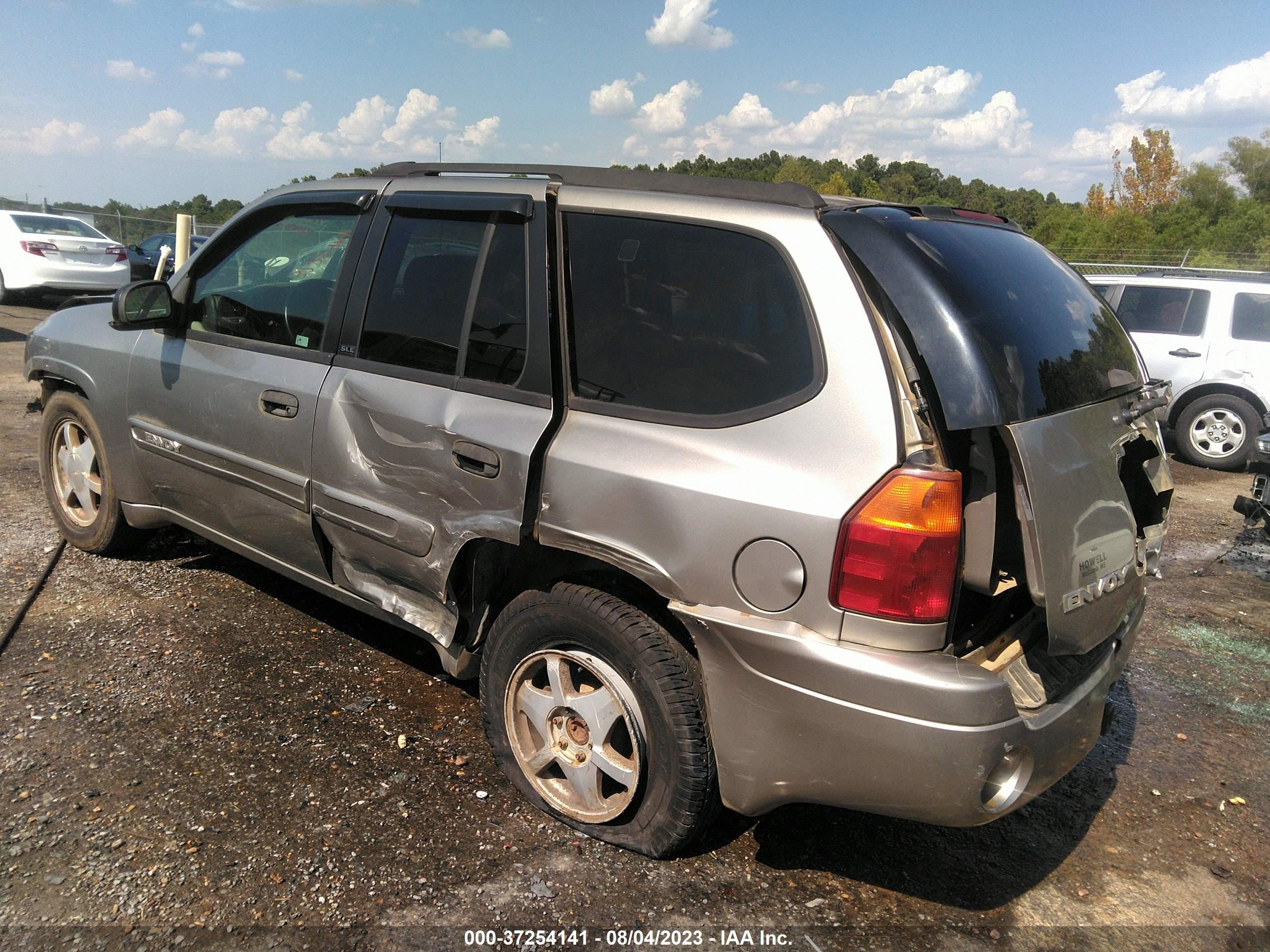 Photo 2 VIN: 1GKDS13SX32183595 - GMC ENVOY 