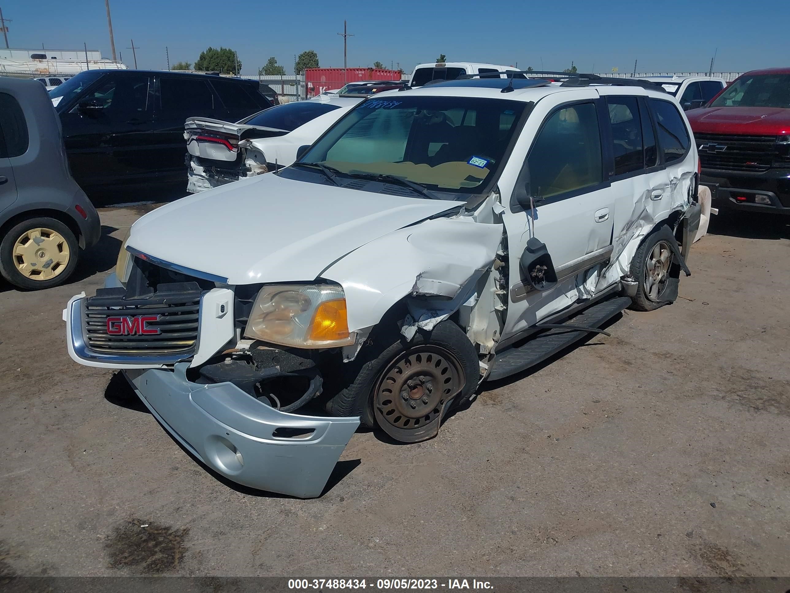 Photo 1 VIN: 1GKDS13SX42162053 - GMC ENVOY 