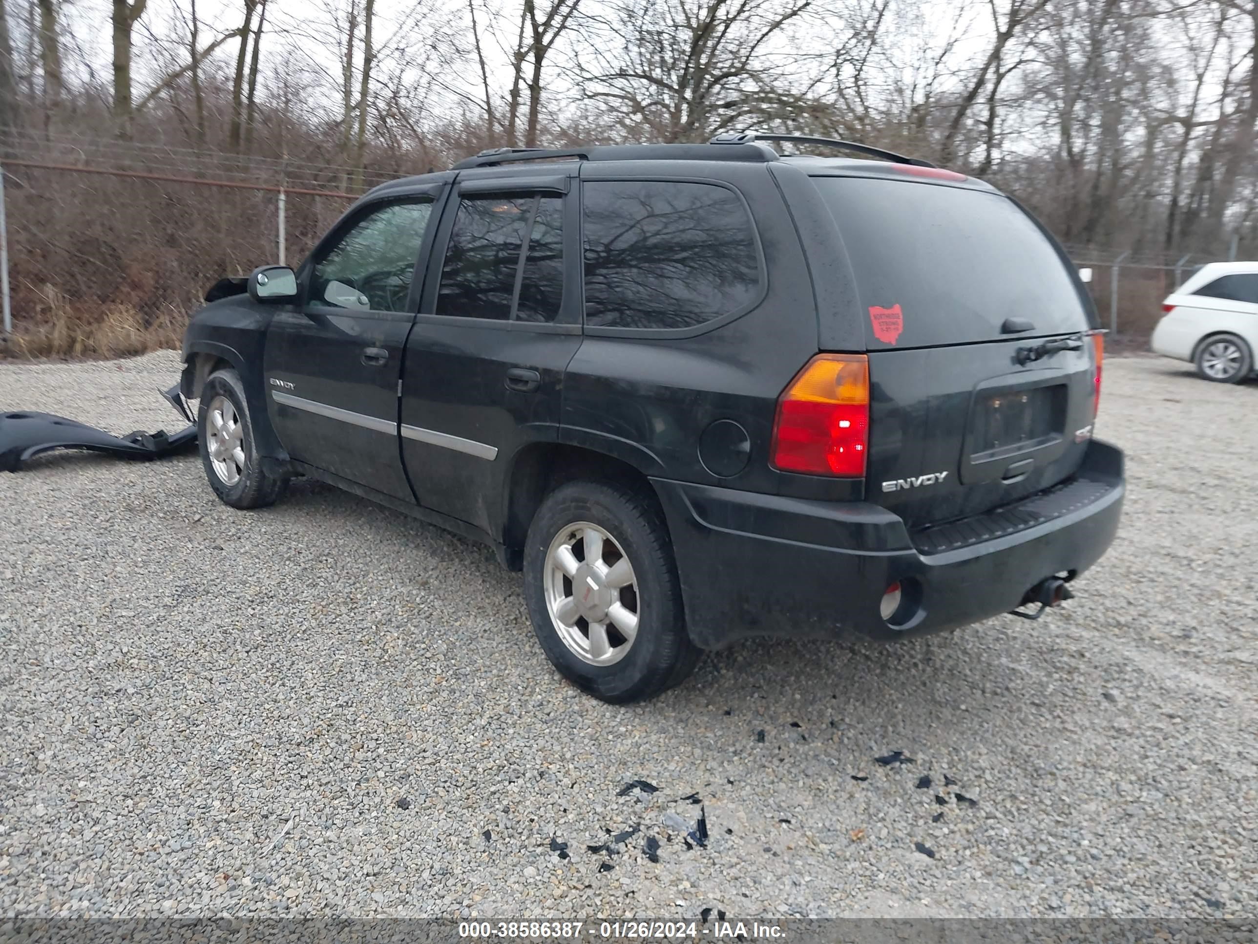 Photo 2 VIN: 1GKDS13SX62298511 - GMC ENVOY 