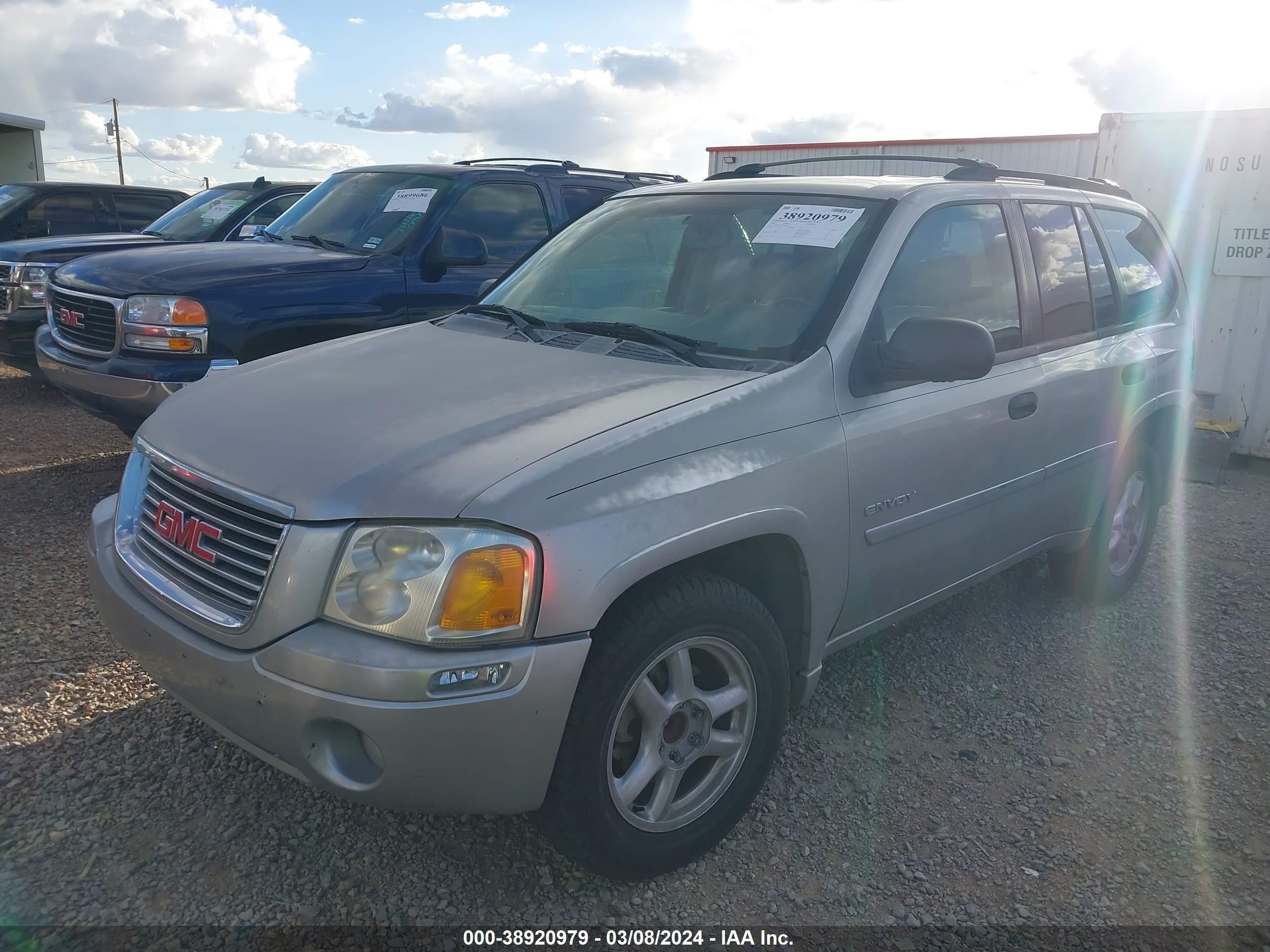 Photo 1 VIN: 1GKDS13SX62356391 - GMC ENVOY 