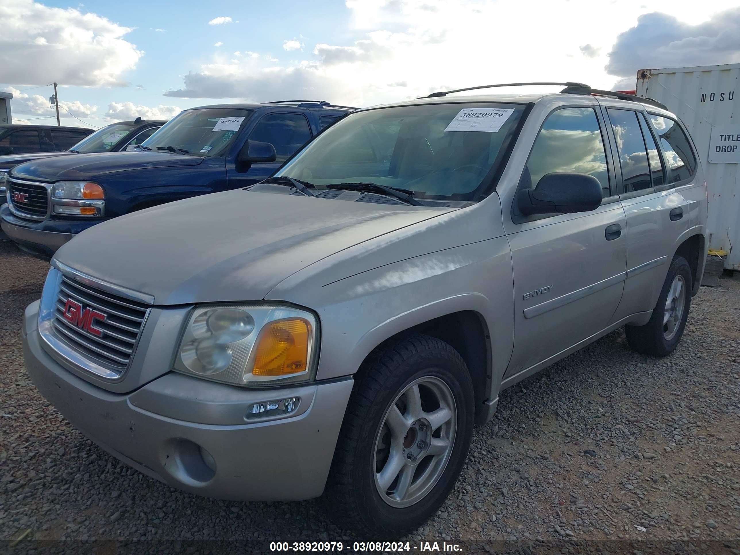 Photo 5 VIN: 1GKDS13SX62356391 - GMC ENVOY 